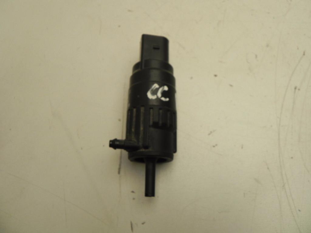 VOLKSWAGEN Passat CC 1 generation (2008-2017) Windshield/windshield washer pump 1K5955651 23163453