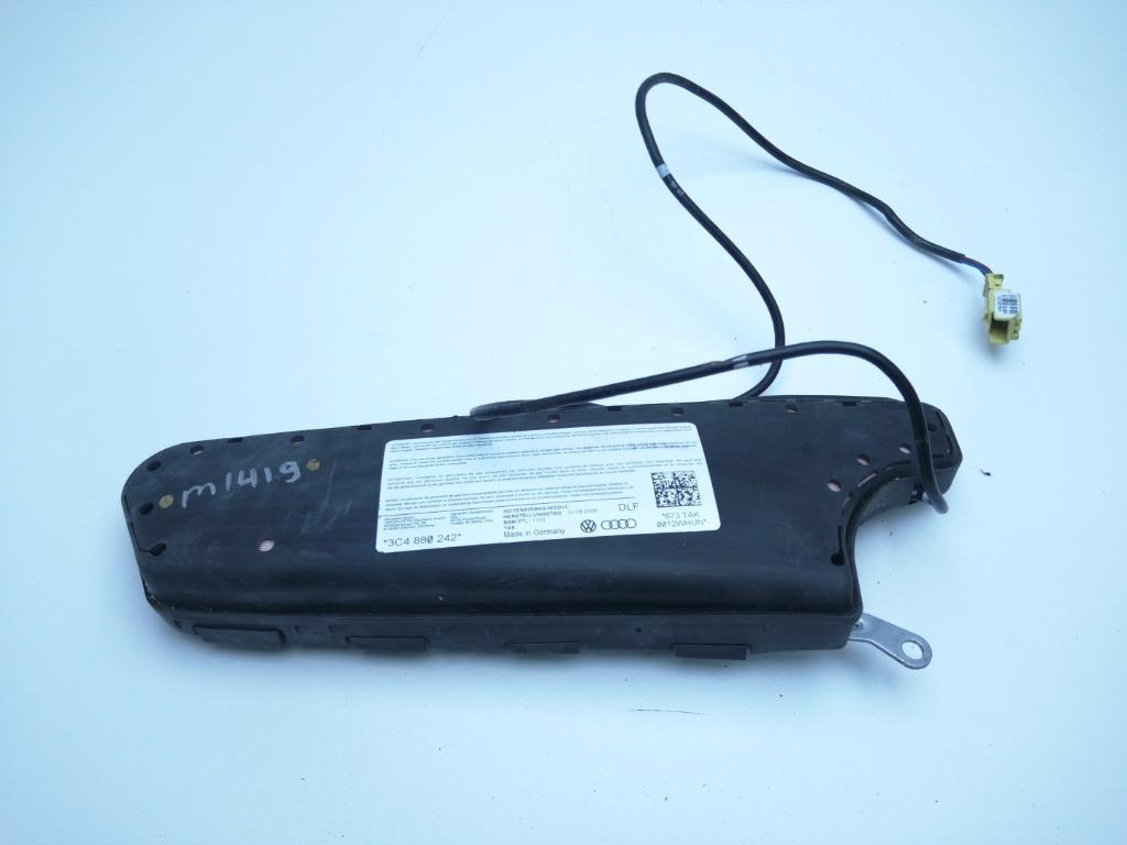 VOLKSWAGEN Jetta 3 generation (1992-1998) Pravé predné sedadlo Airbag SRS 3C4880242 23165914