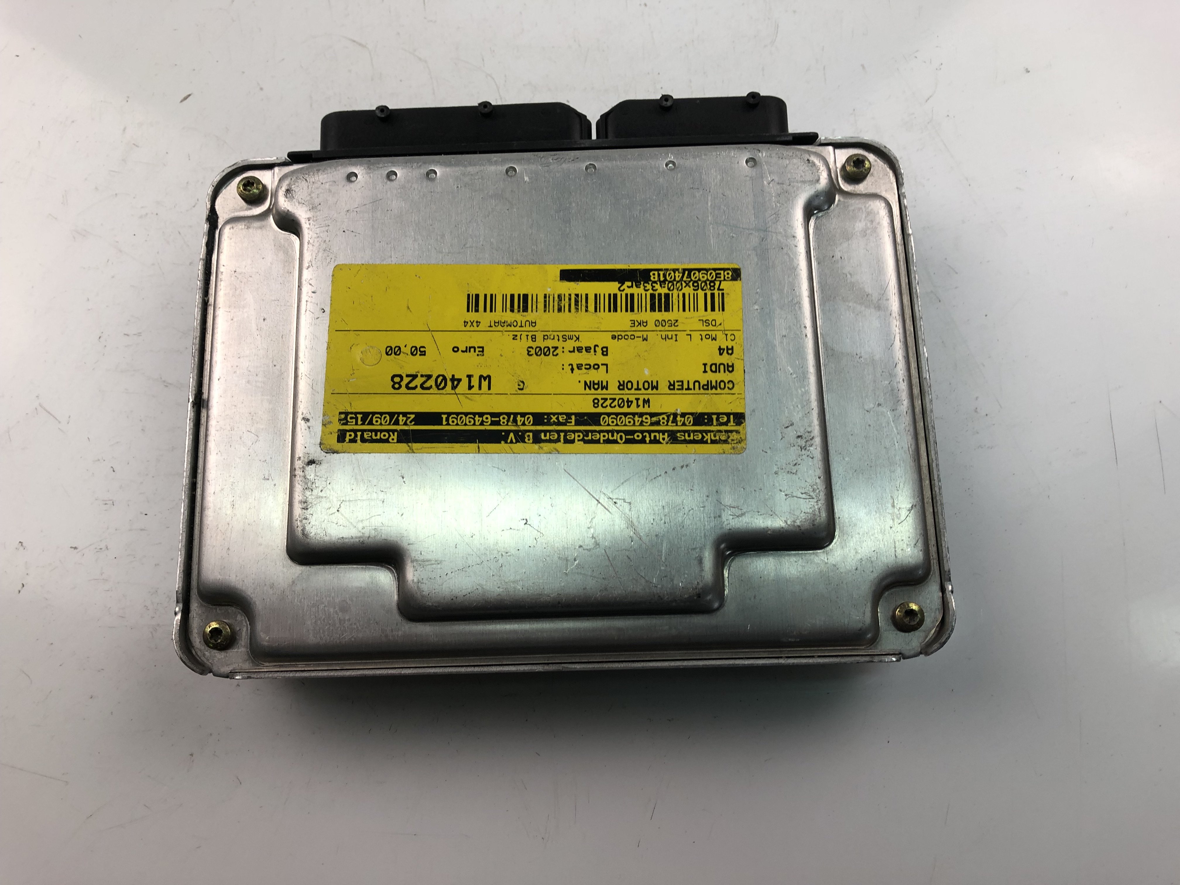 AUDI A4 B6/8E (2000-2005) Engine Control Unit ECU 8E0907401B, 0281010446 23494219