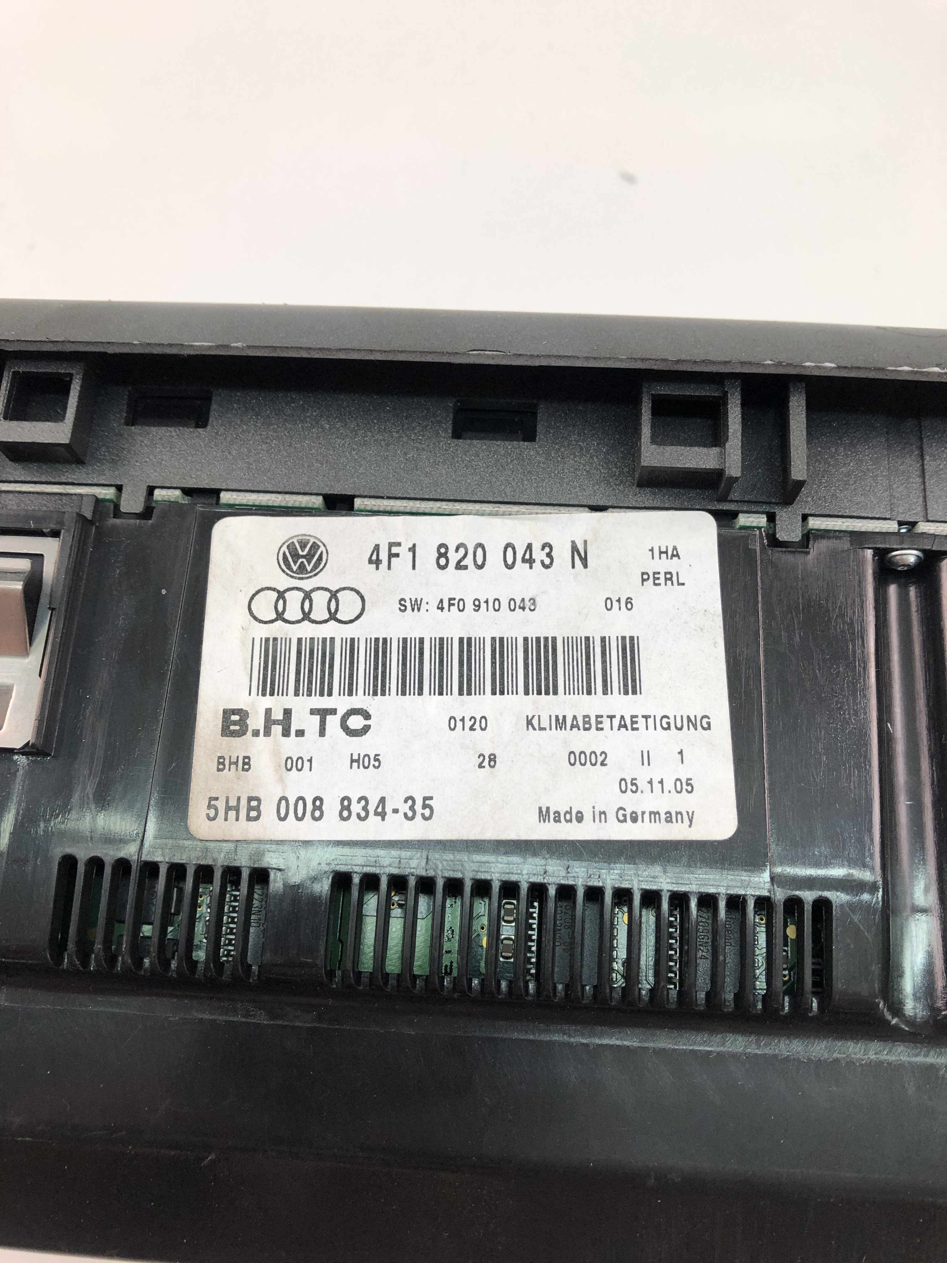 AUDI A6 C6/4F (2004-2011) Other Control Units 4F1820043N 23496742