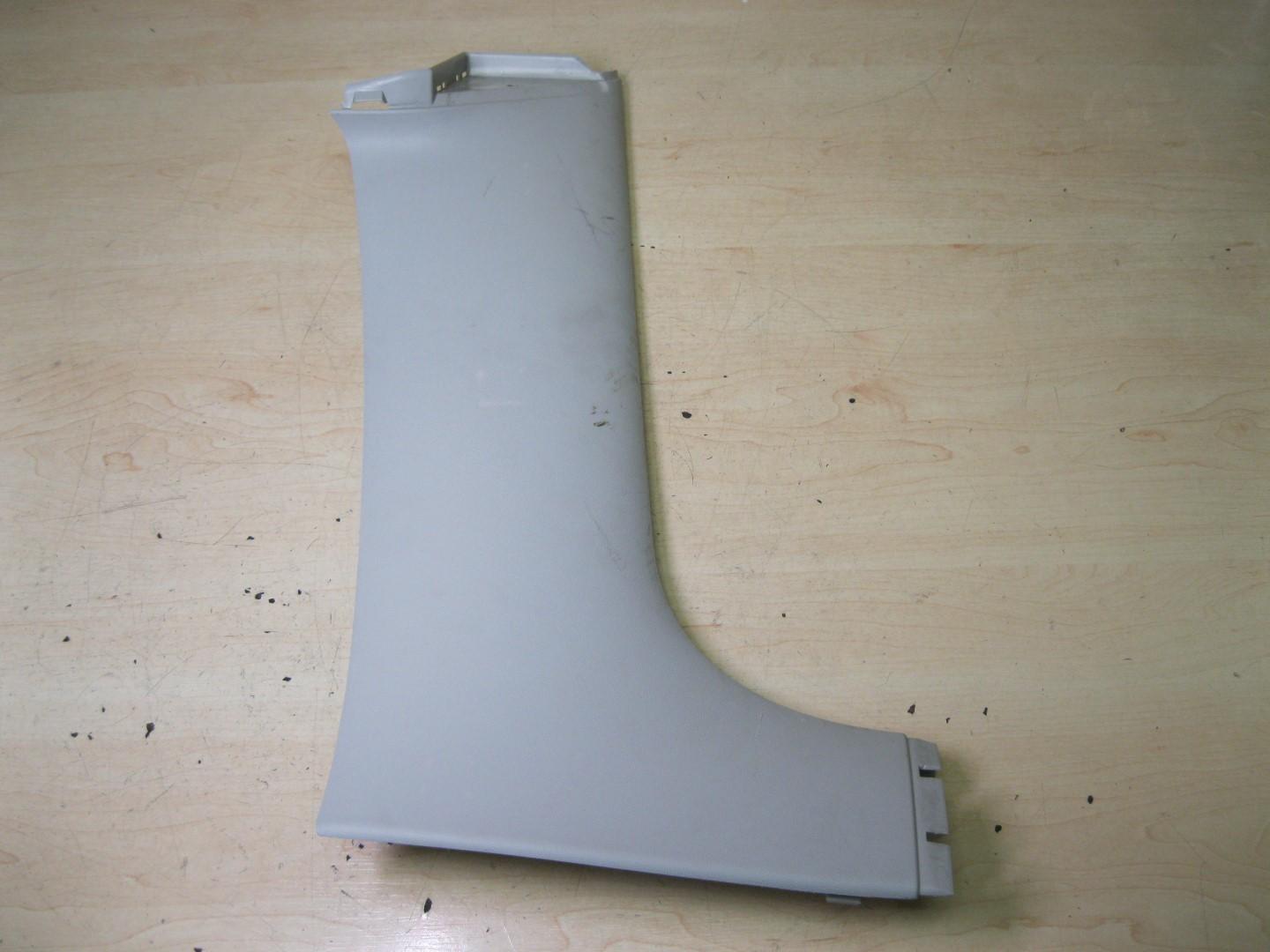 SKODA Octavia 2 generation (2004-2013) Right Side Pillar Trim 1Z9867247E, 1Z9867247D 23144800