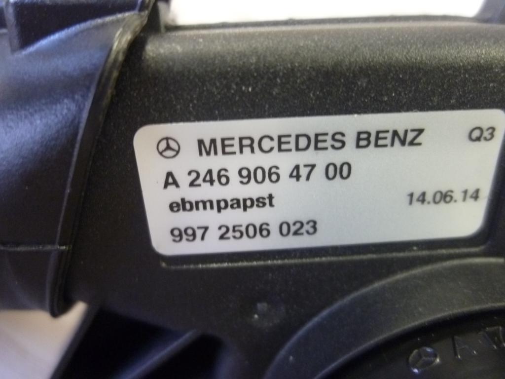 MERCEDES-BENZ CLA-Class C117 (2013-2016) Salono pečiuko varikliukas A2469064700 23176053