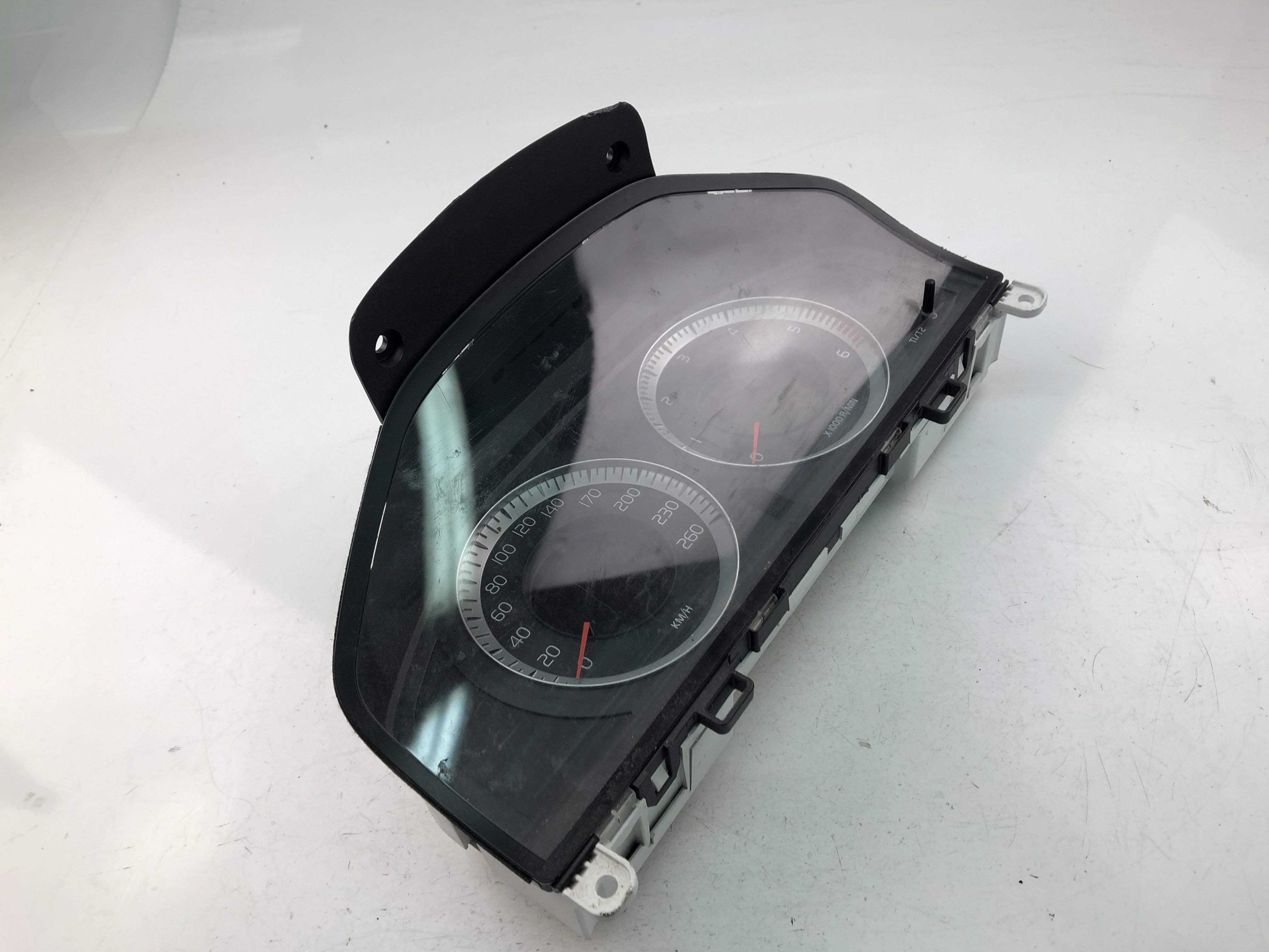 VOLVO XC60 1 generation (2008-2017) Speedometer 31270901AA 23487408