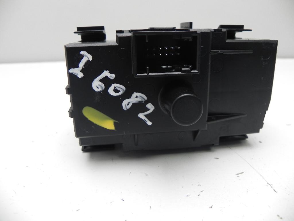 BMW 3 Series E90/E91/E92/E93 (2004-2013) Headlight Switch Control Unit 6932798 23176510