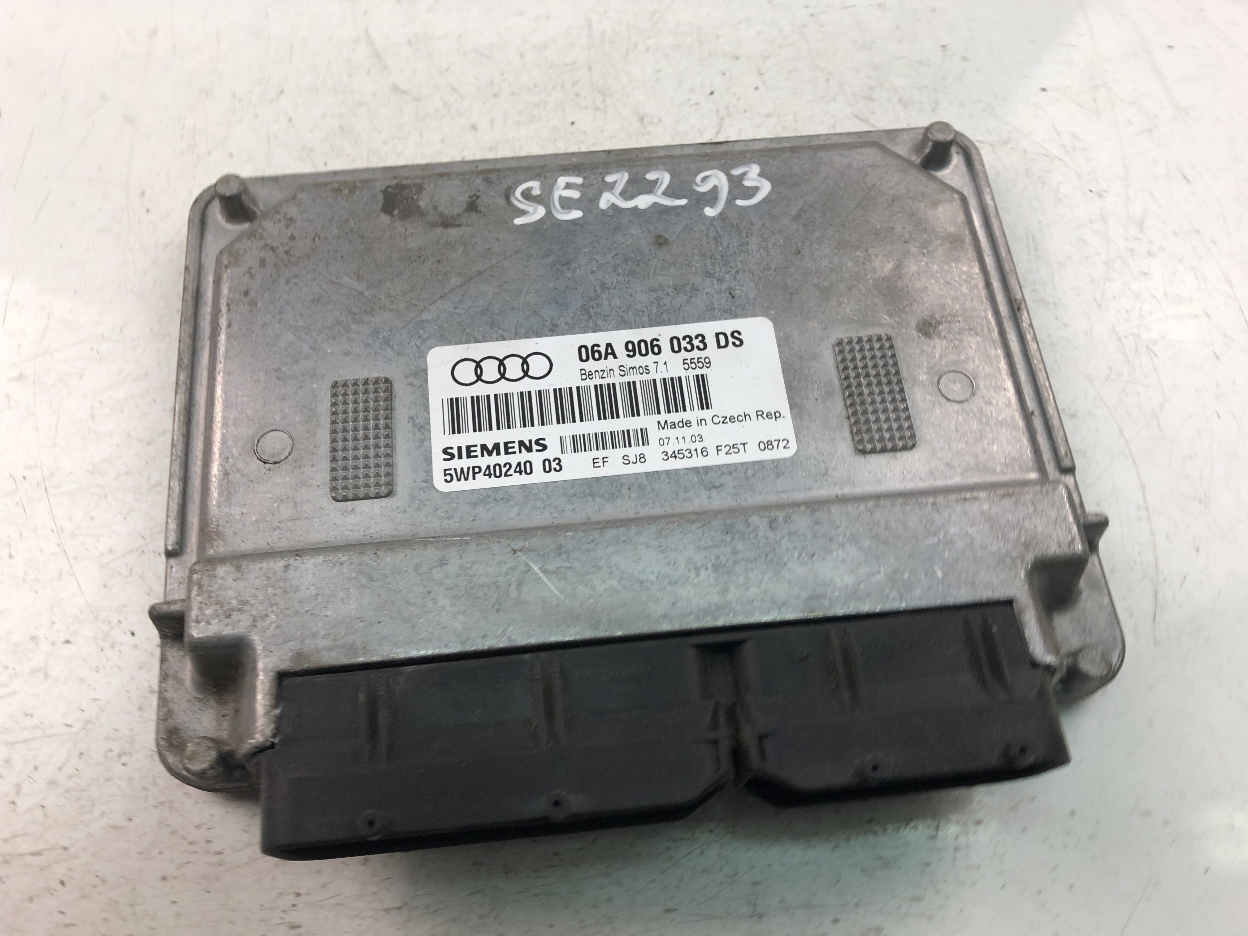 AUDI A3 8P (2003-2013) Engine Control Unit ECU 06A906033DS 23475634