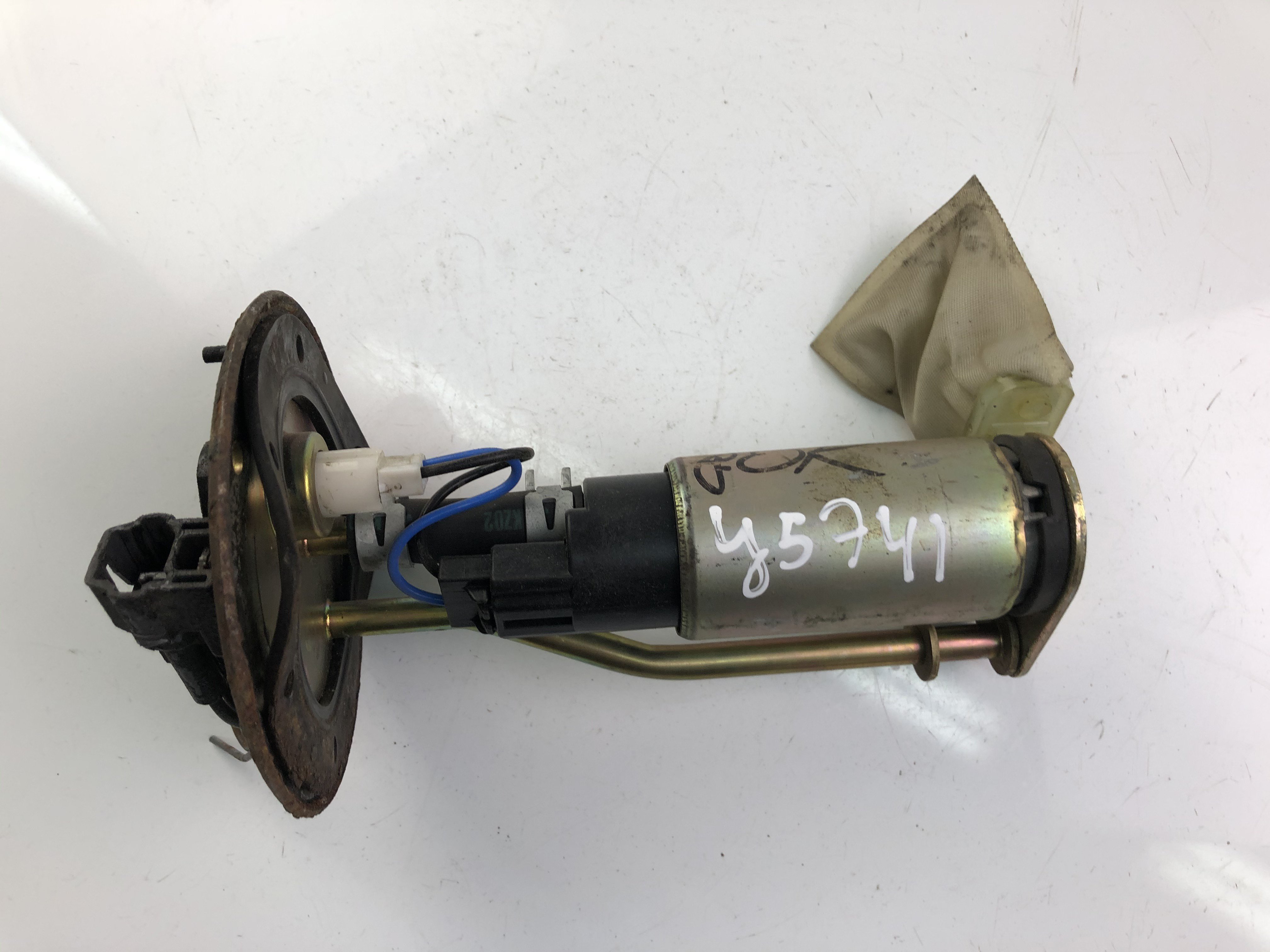 SUZUKI Baleno 1 generation (1995-2002) Fuel Pump 1951302250 23453120