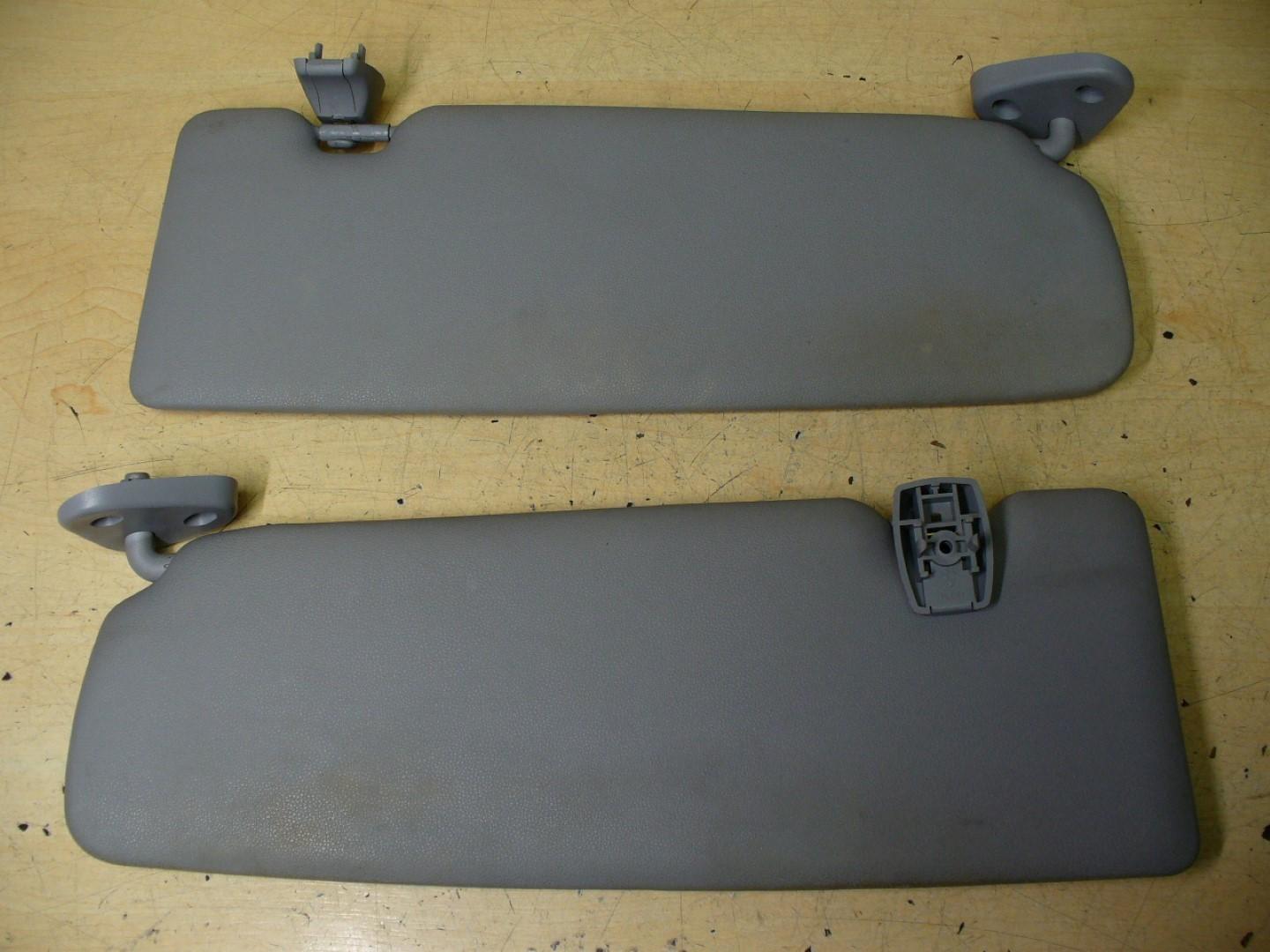 BMW 1 Series E81/E82/E87/E88 (2004-2013) Left Side Sun Visor 7120560 23145226