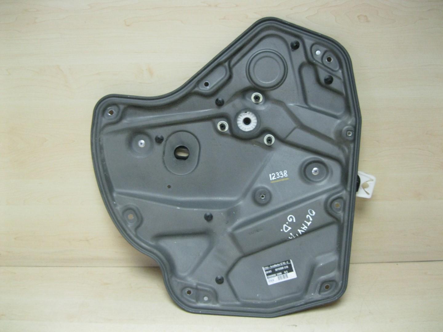 SKODA Octavia 2 generation (2004-2013) Galinis dešinys stiklo pakelėjas 1Z0839656E 23145447