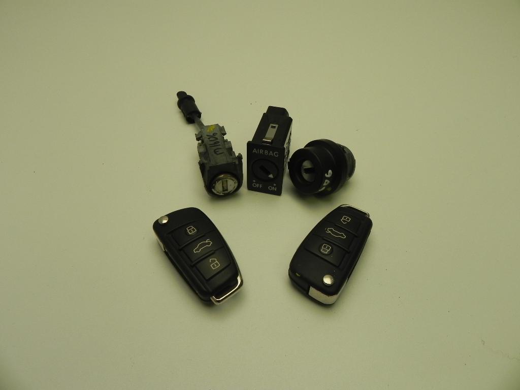AUDI A1 8X (2010-2020) Ignition Lock 5P0919237C, 8X0837220D, 8E0905855A 23179861