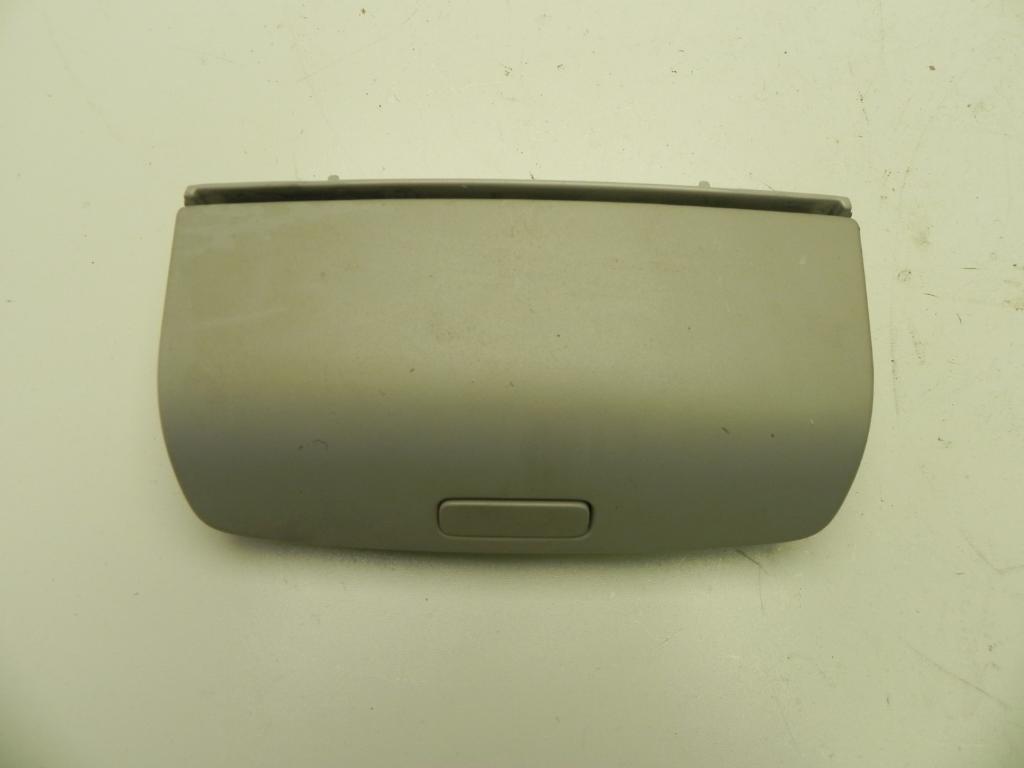 VOLKSWAGEN Passat B6 (2005-2010) Daiktadėžė (bardačiokas) 1K0868837C 23381265