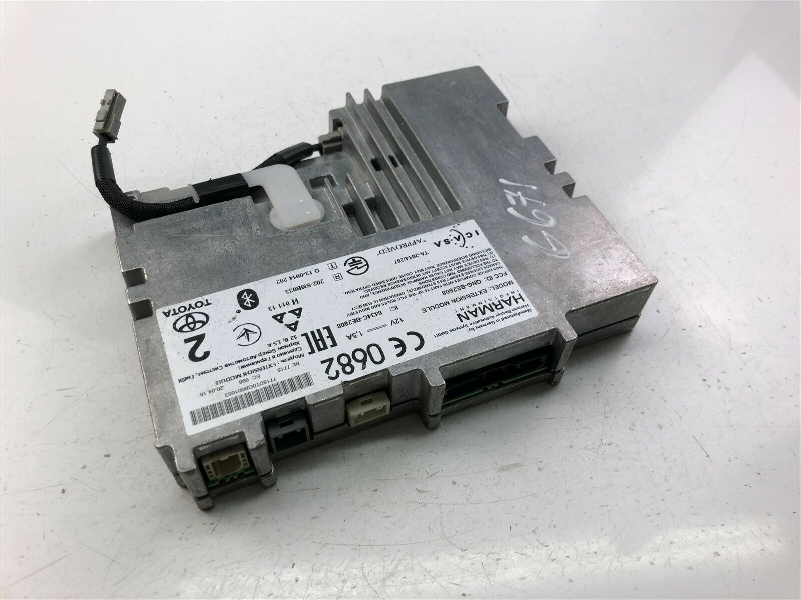 TOYOTA Avensis T27 Other Control Units 6434CBE2808 23760001