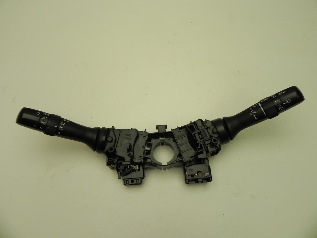 TOYOTA Auris 1 generation (2006-2012) Přepínač stěrače 173832, 17F144, 0233117F613 23180499