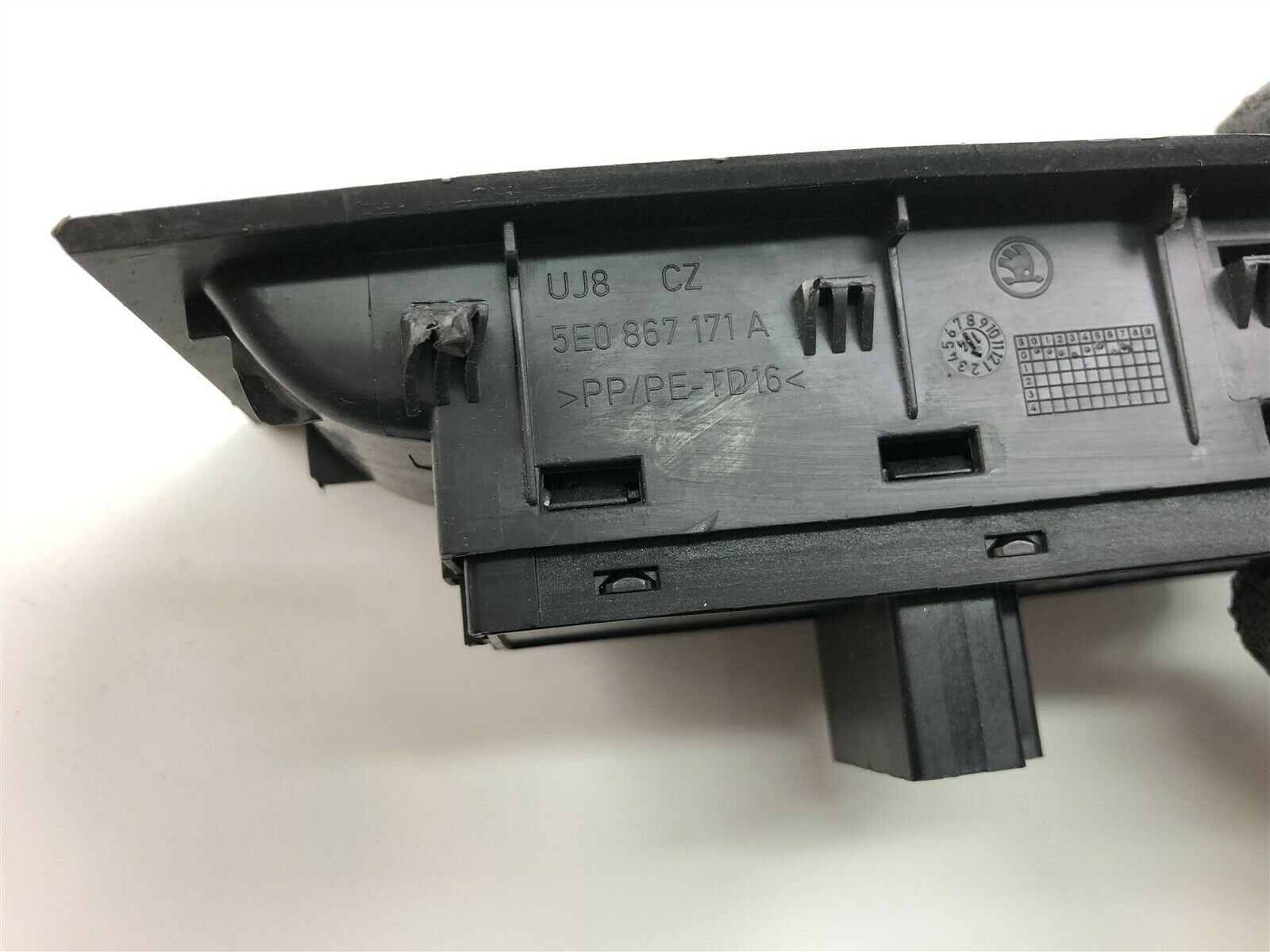 SKODA Octavia 2 generation (2004-2013) Front Left Door Window Switch 5E0959857 23760026