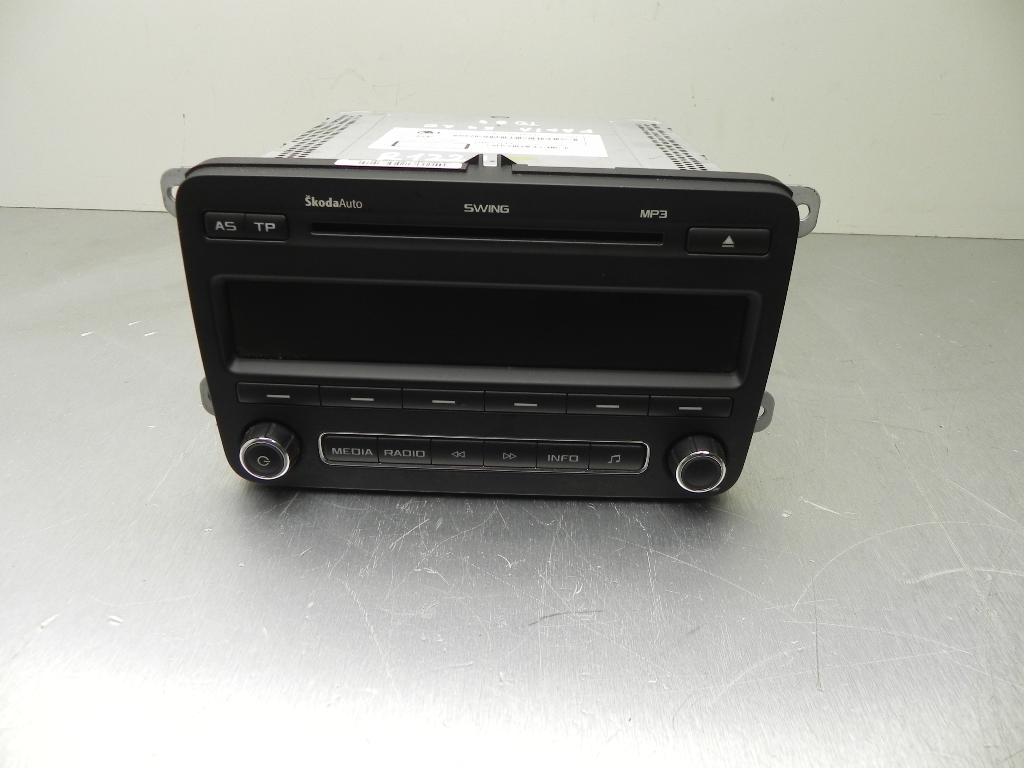 SKODA Fabia 2 generation  (2010-2014) Music Player Without GPS 5J0035161D 23182527