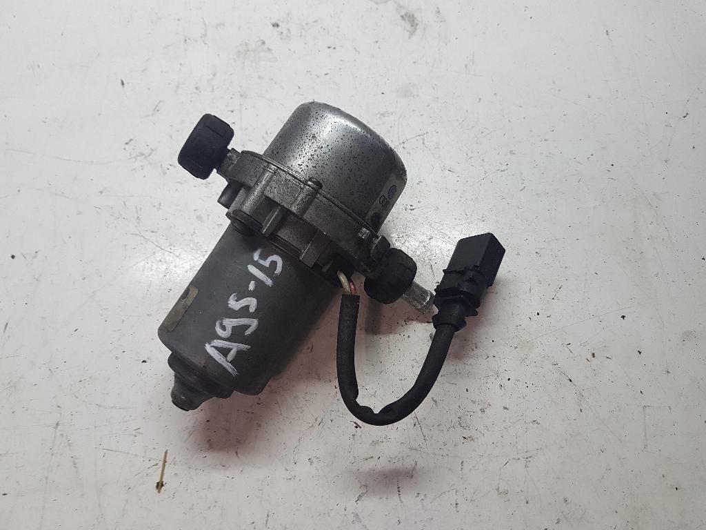 AUDI A8 D2/4D (1994-2002) Vacuum Pump 8E0927317 23182550