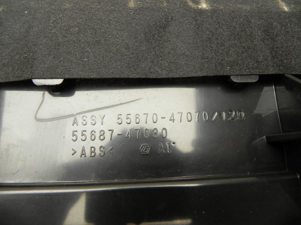 TOYOTA Prius 3 generation (XW30) (2009-2015) Center console air vents 5567047070, 5568747030 24485067