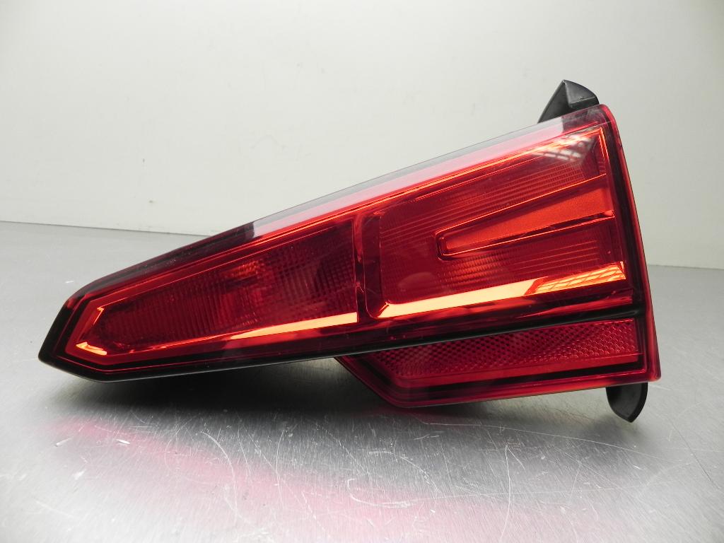 AUDI A4 B9/8W (2015-2024) Rear Right Taillight Lamp 8W5945076A 23182676