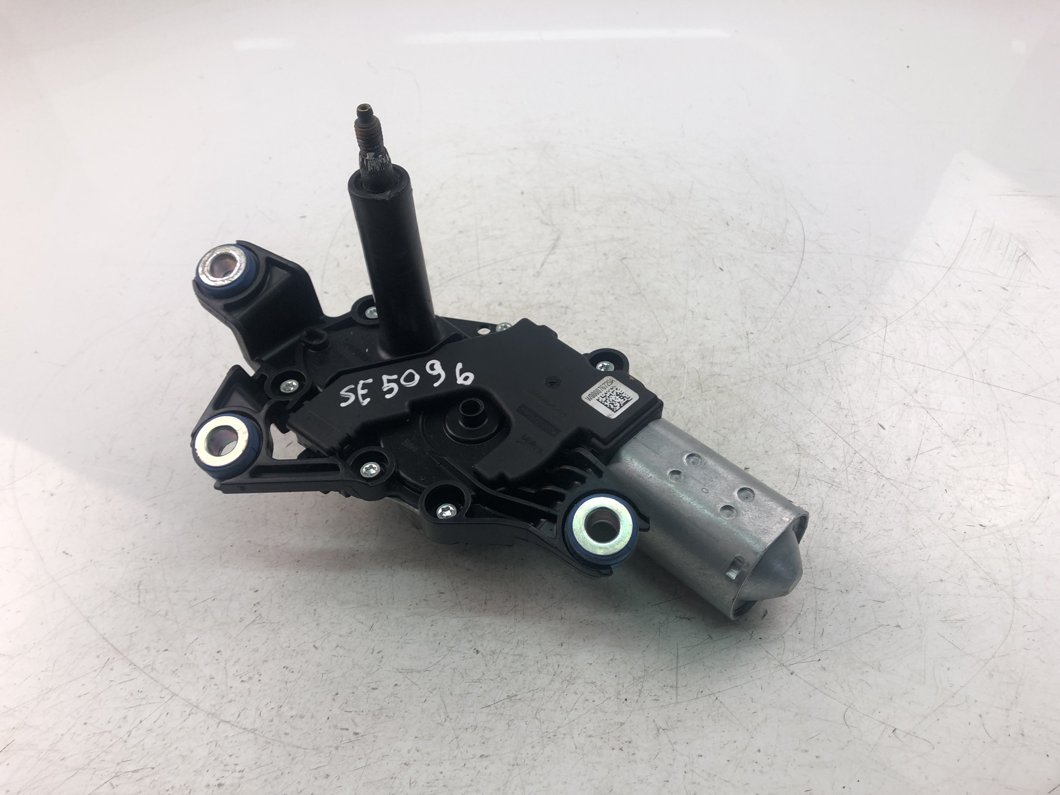 VOLVO V60 1 generation (2010-2020) Wiper motor 31693004 23472933