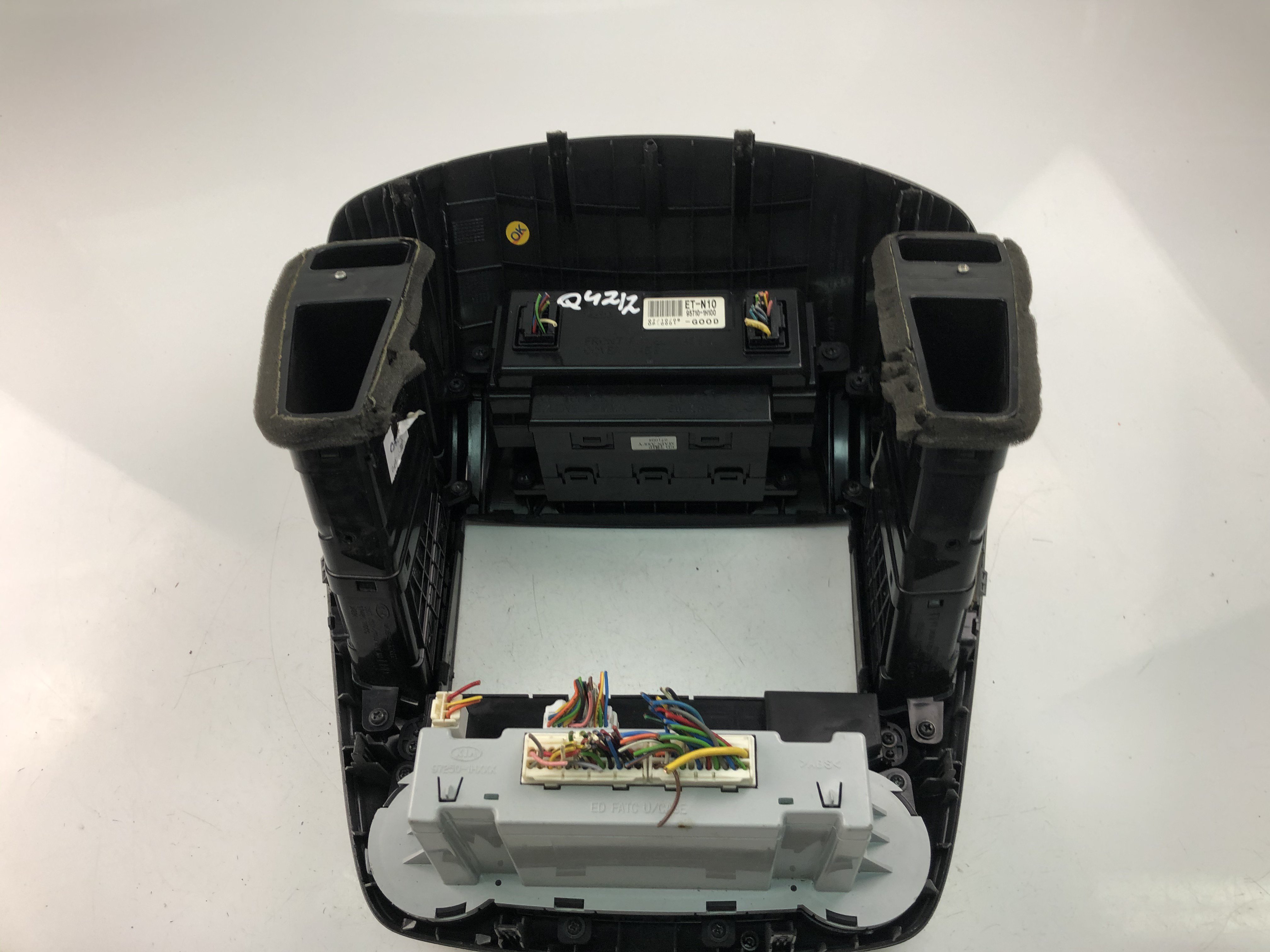 KIA Cee'd 2 generation (2012-2018) Center Console 847401H000 23455955