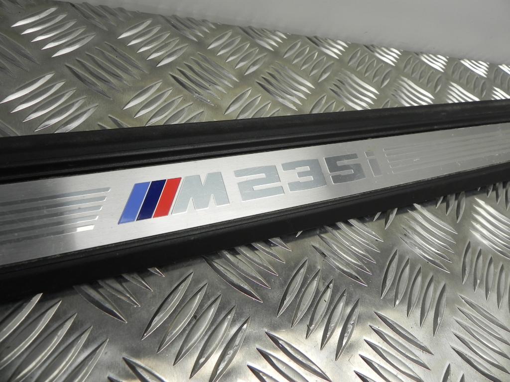 BMW 2 Series F22/F23 (2013-2020) Priekinio kairio slenksčio apdaila 8059061 23183975
