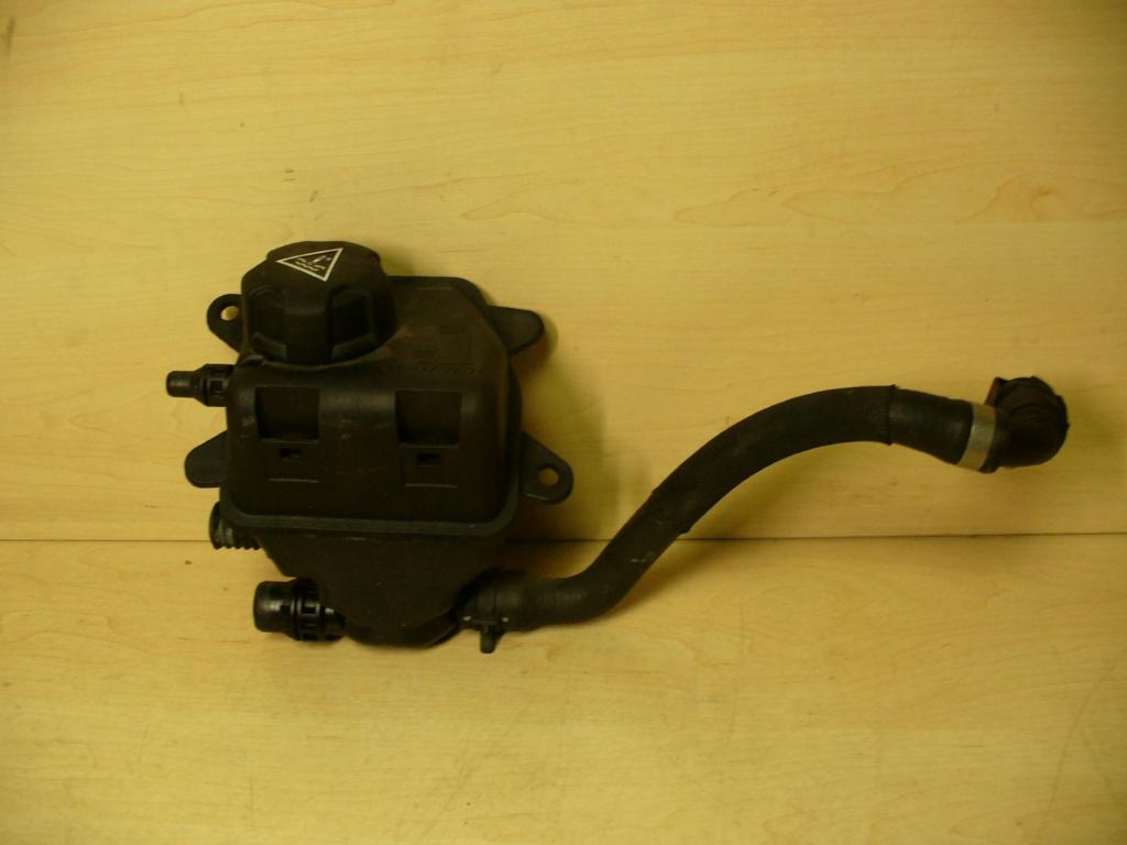 BMW 6 Series F06/F12/F13 (2010-2018) Power Steering Pump Tank 7575578, 17137647281 23184491