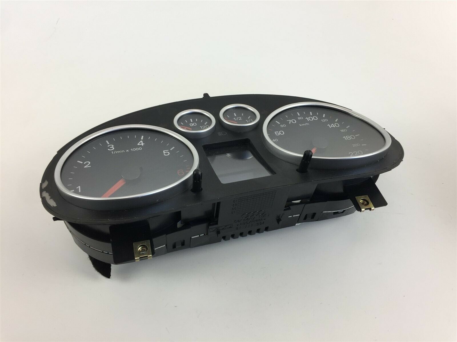 AUDI A2 8Z (1999-2005) Speedometer 8Z0920900N 23444068