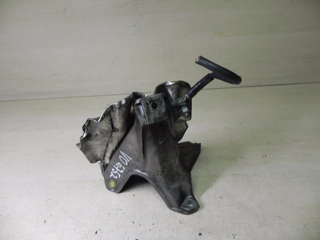 AUDI A4 B6/8E (2000-2005) Exhaust Hanger Bracket 8E0199308D 23147636