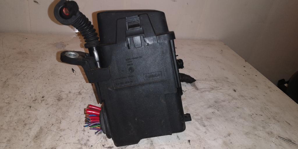 VOLVO V70 2 generation (2000-2008) Fuse box 6G9T14A067CA 23188768