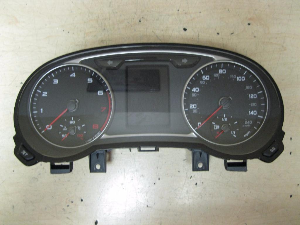 AUDI A1 8X (2010-2020) Speedometer 8X0920980L 23147852