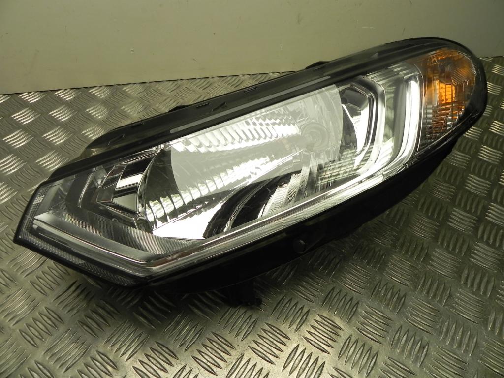 FORD EcoSport 2 generation (2013-2024) Front Right Headlight CN1513W030CG 23192846