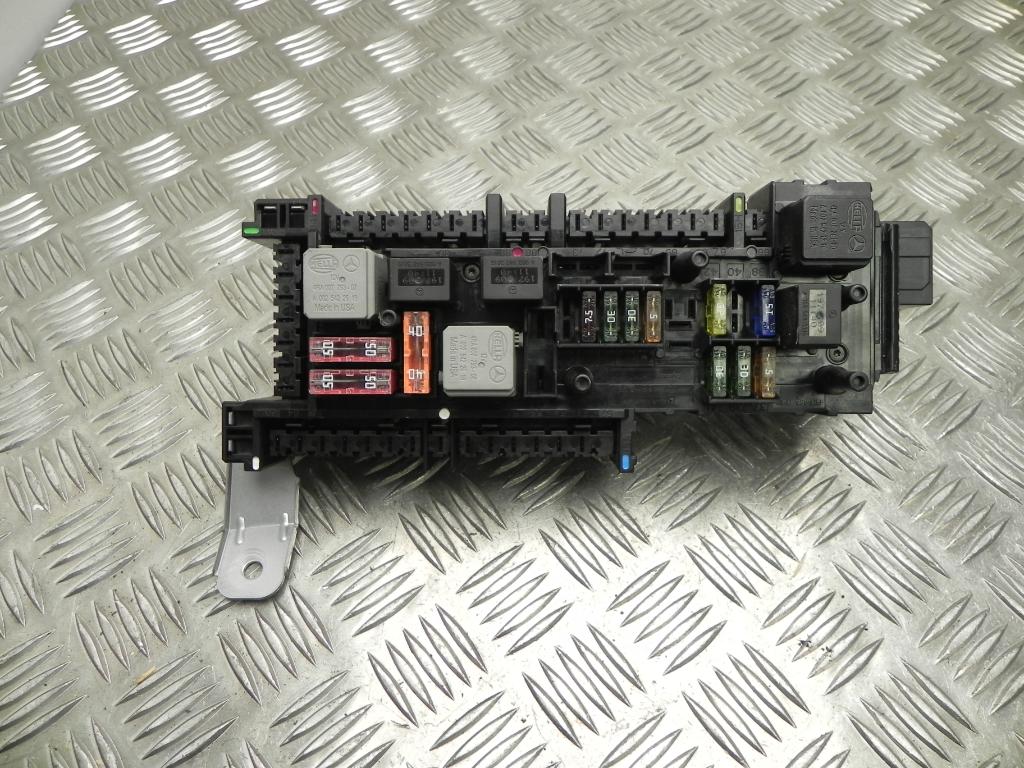 MERCEDES-BENZ C-Class W204/S204/C204 (2004-2015) Fuse box 168298 23381468