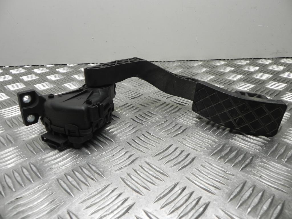 AUDI A8 D3/4E (2002-2010) Throttle Pedal 4E1723523H 23196671