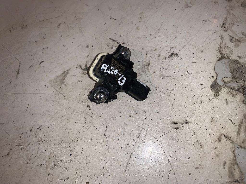 VOLVO XC60 1 generation (2008-2017) Front Left Impact Sensor 30798030 23198042