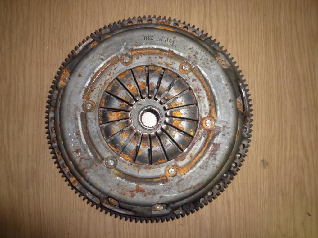 SKODA Fabia 2 generation  (2010-2014) Clutch Kit 030105271D, 03C141025J 23149426