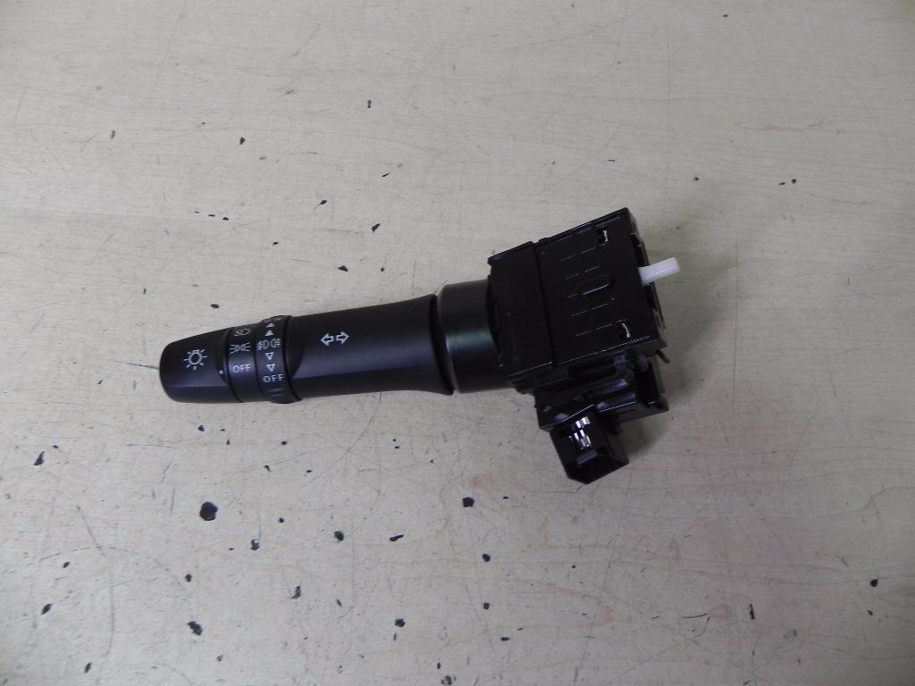 MITSUBISHI ASX 1 generation (2010-2020) Headlight Switch Control Unit 17G688 23149655