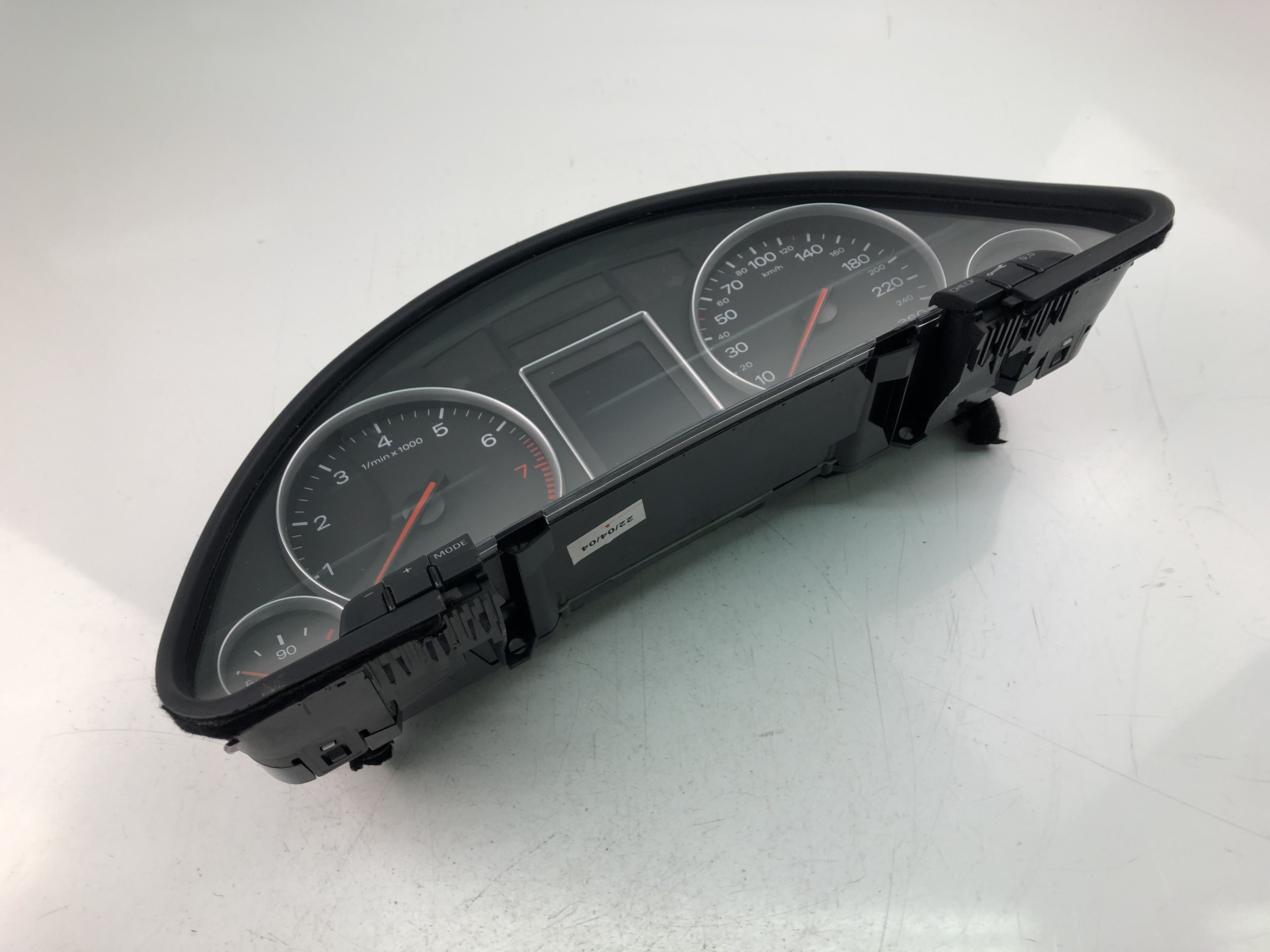 AUDI A4 B6/8E (2000-2005) Speedometer 8E0920900N 23463402