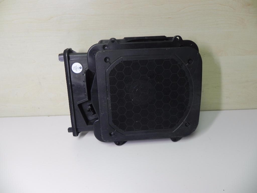 BMW 2 Series Active Tourer F45 (2014-2018) Subwoofer 9275996 23227972