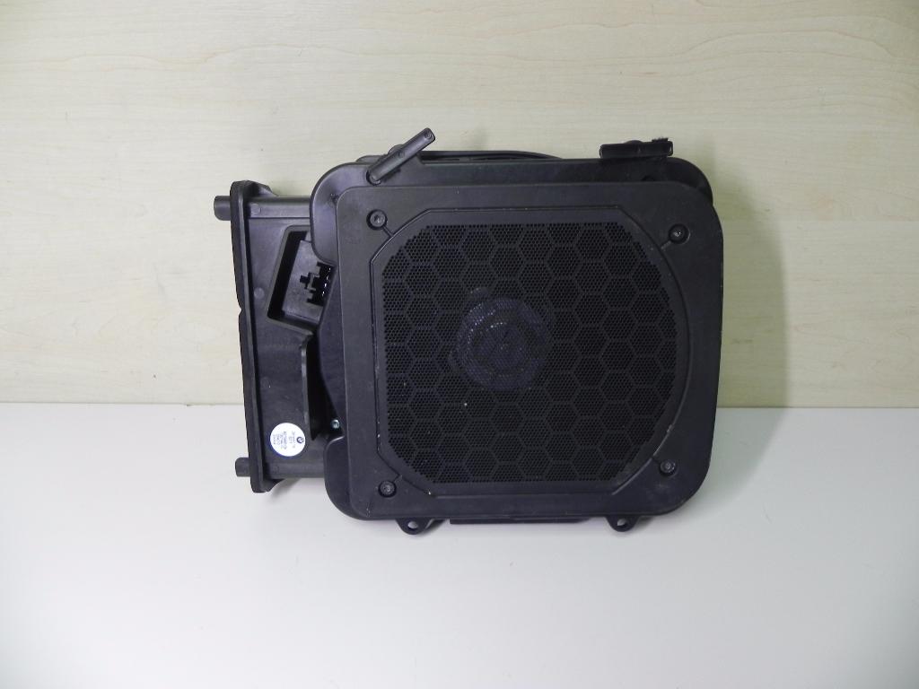 BMW 2 Series Active Tourer F45 (2014-2018) Subwoofer 9275995 23227971