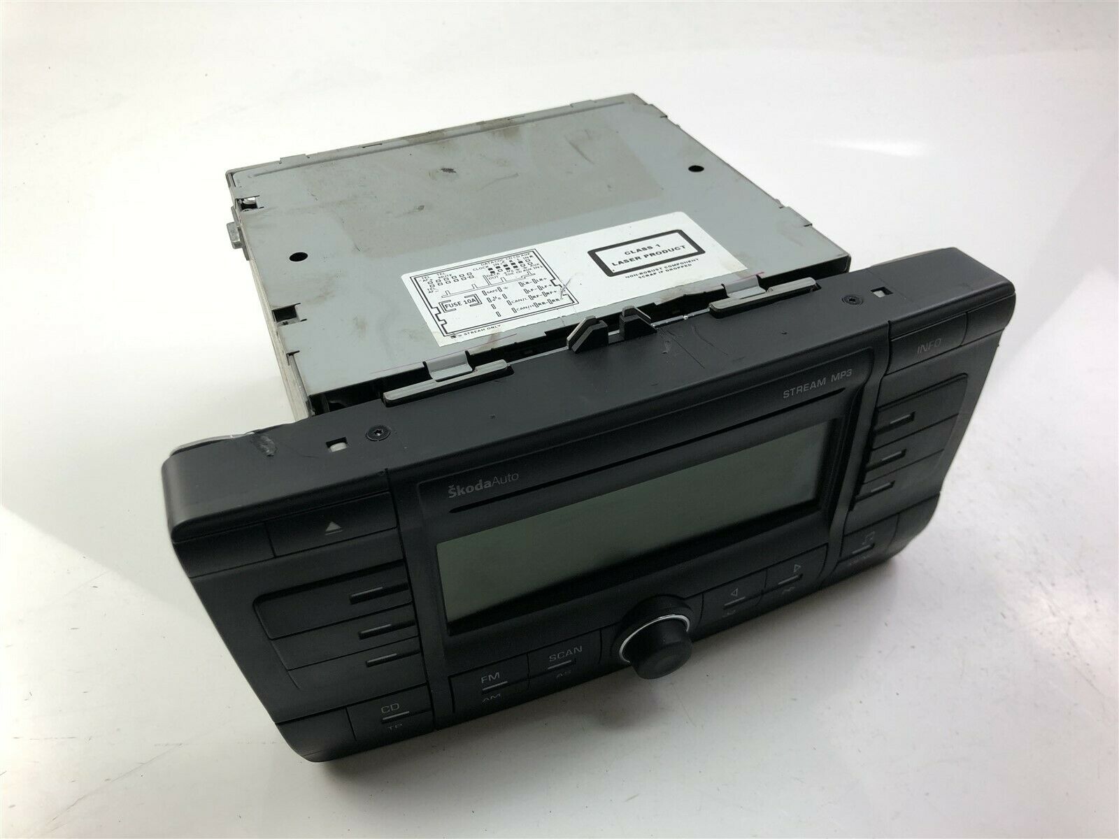 SKODA Octavia 2 generation (2004-2013) Music Player Without GPS 1Z0035161C 23433427