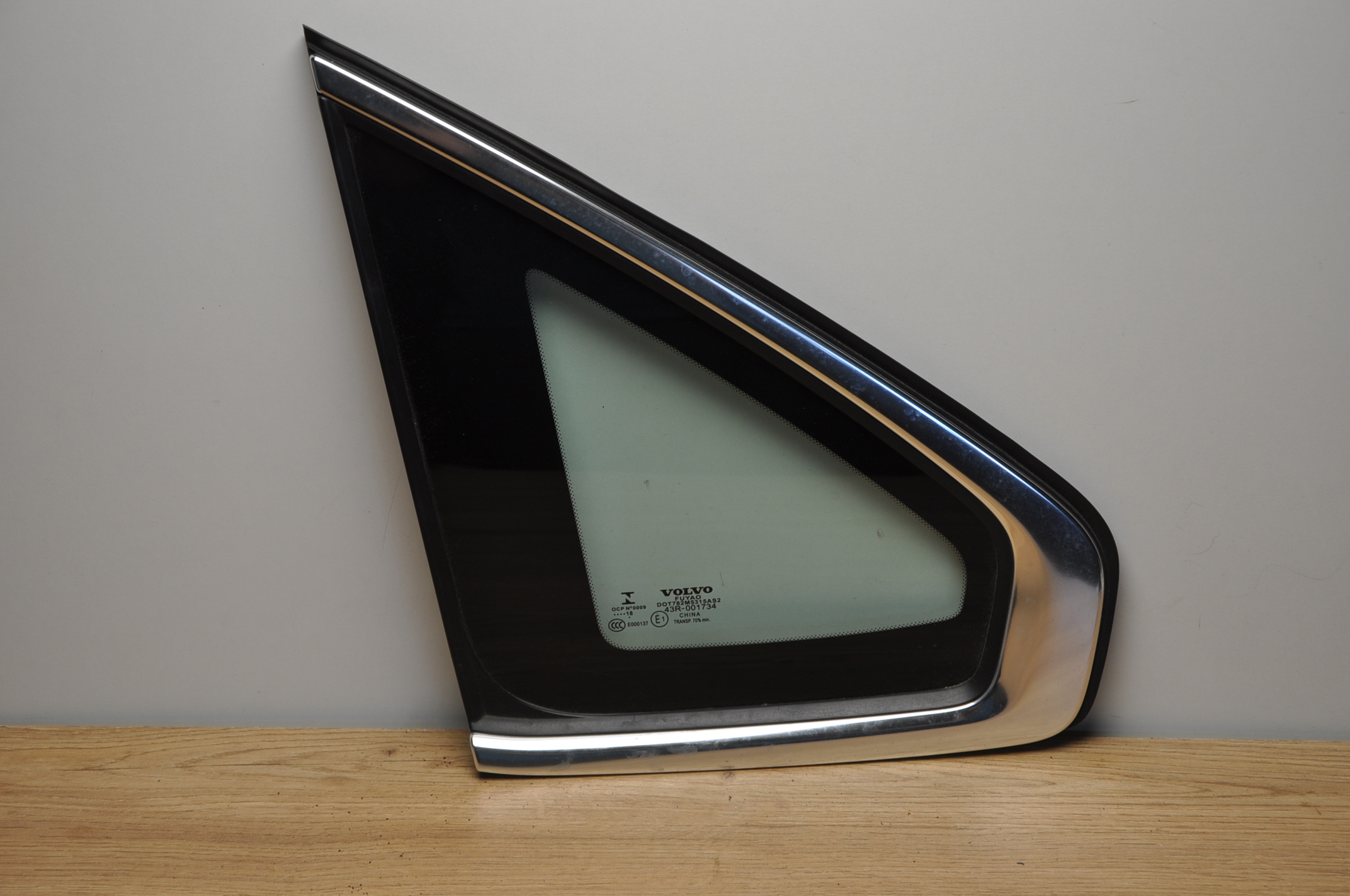 VOLVO S90 2 generation (2016-2023) Ľavé bočné zadné okno karosérie 31689018, AS2 24863304