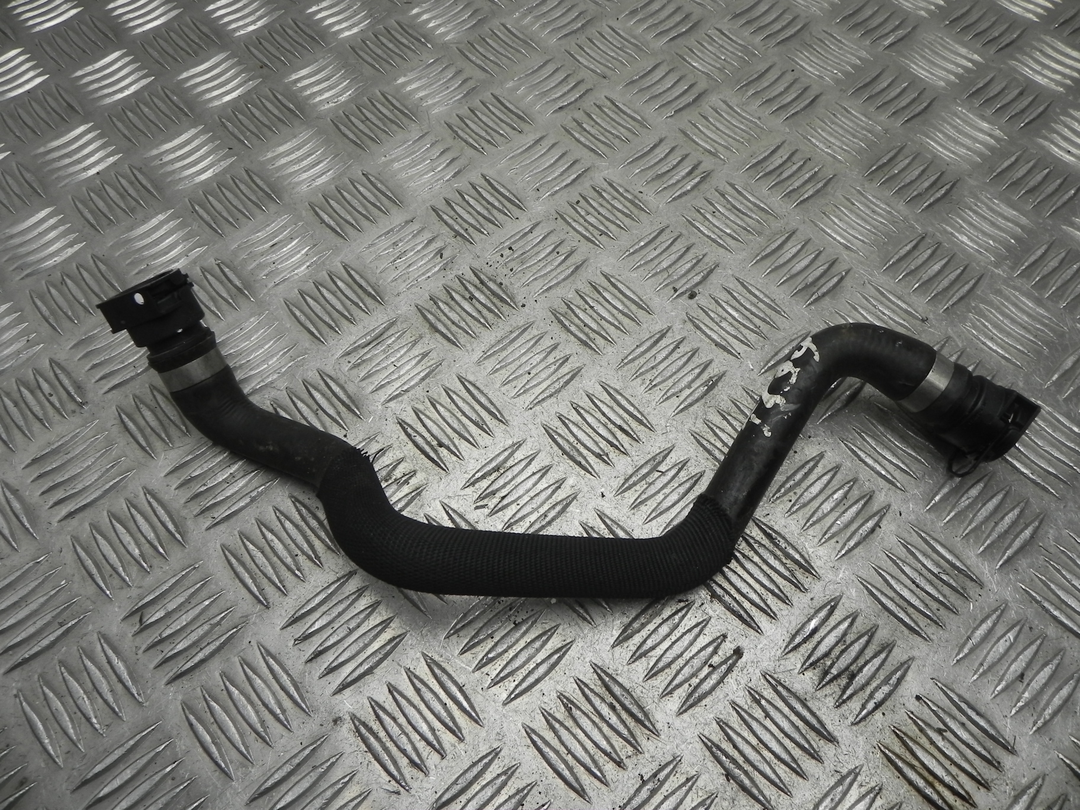 BMW 7 Series G11/G12 (2015-2023) Coolant Hose Pipe 8572908 23452421