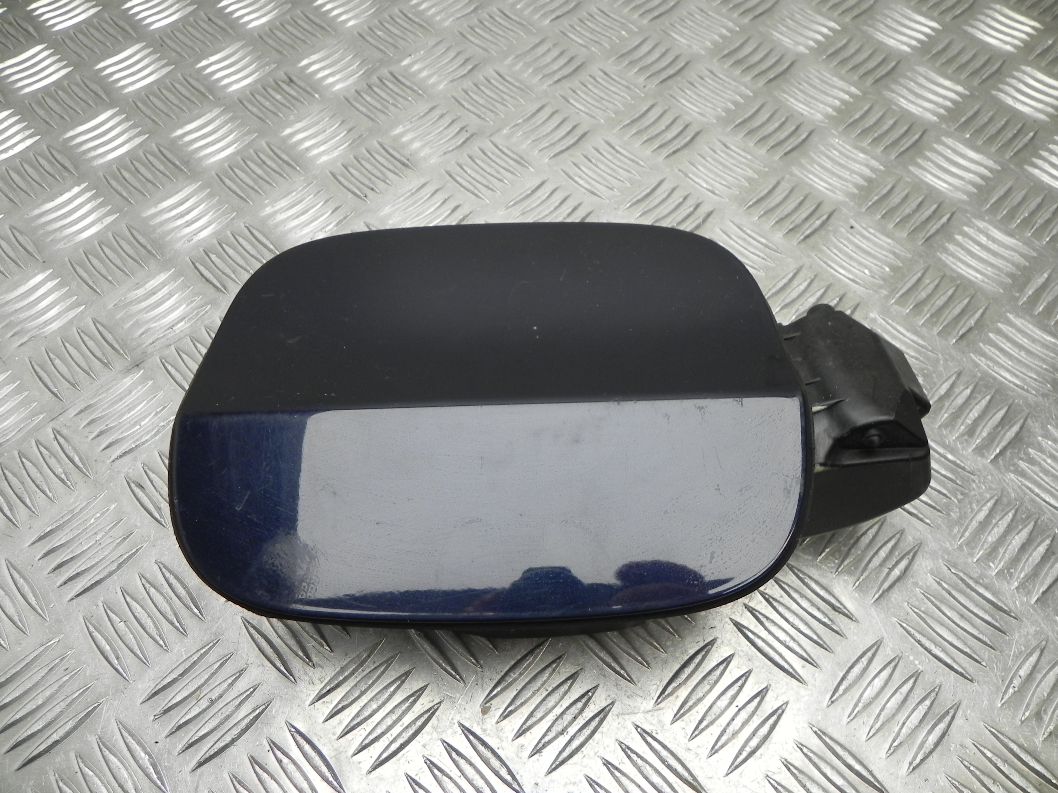 AUDI Q5 8R (2008-2017) Fuel Tank Flap 8K0010508R 23428449