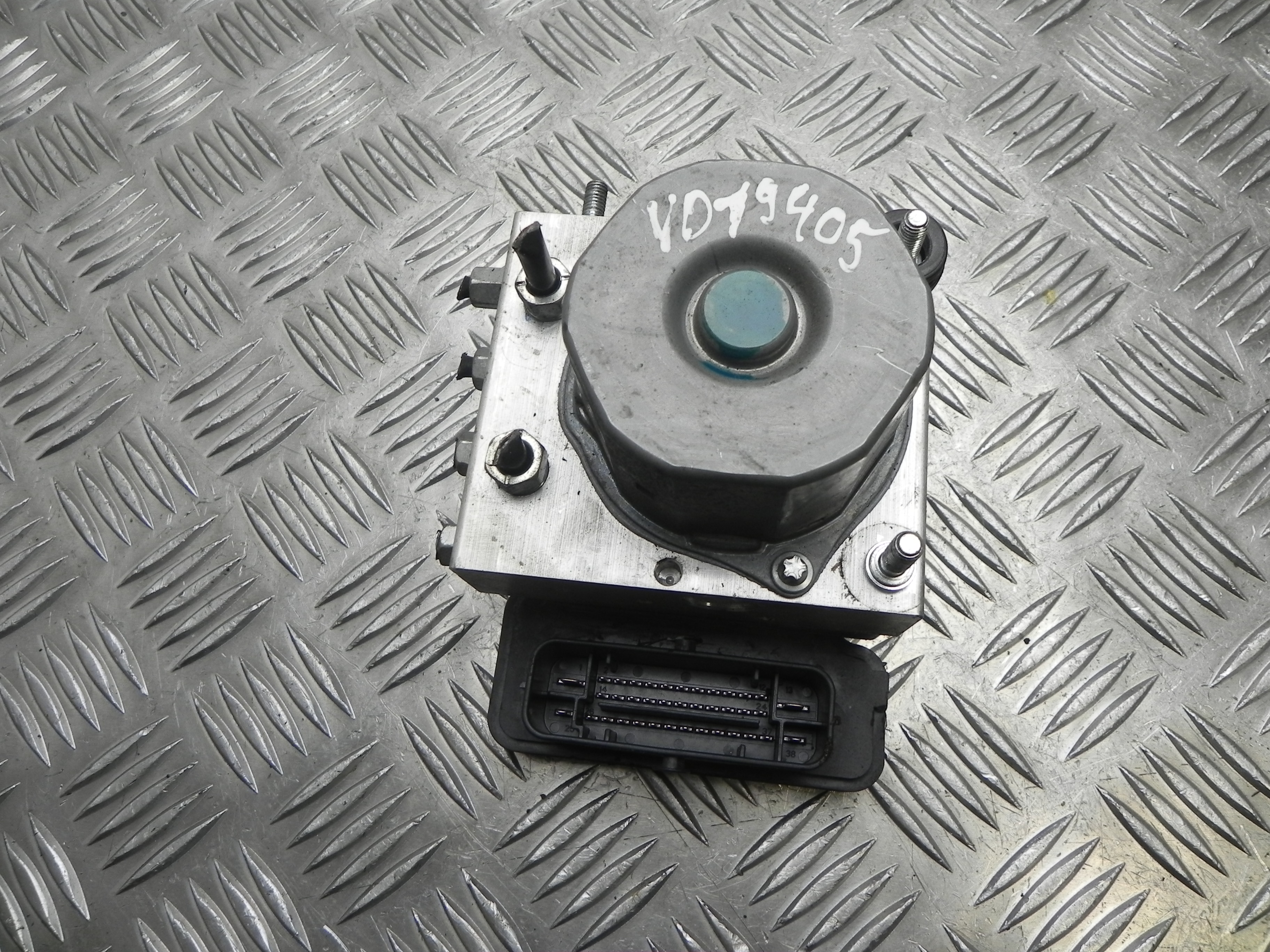 HONDA CR-V 4 generation (2012-2019) Блок управления ABS 57110T1VG020M1 23432017