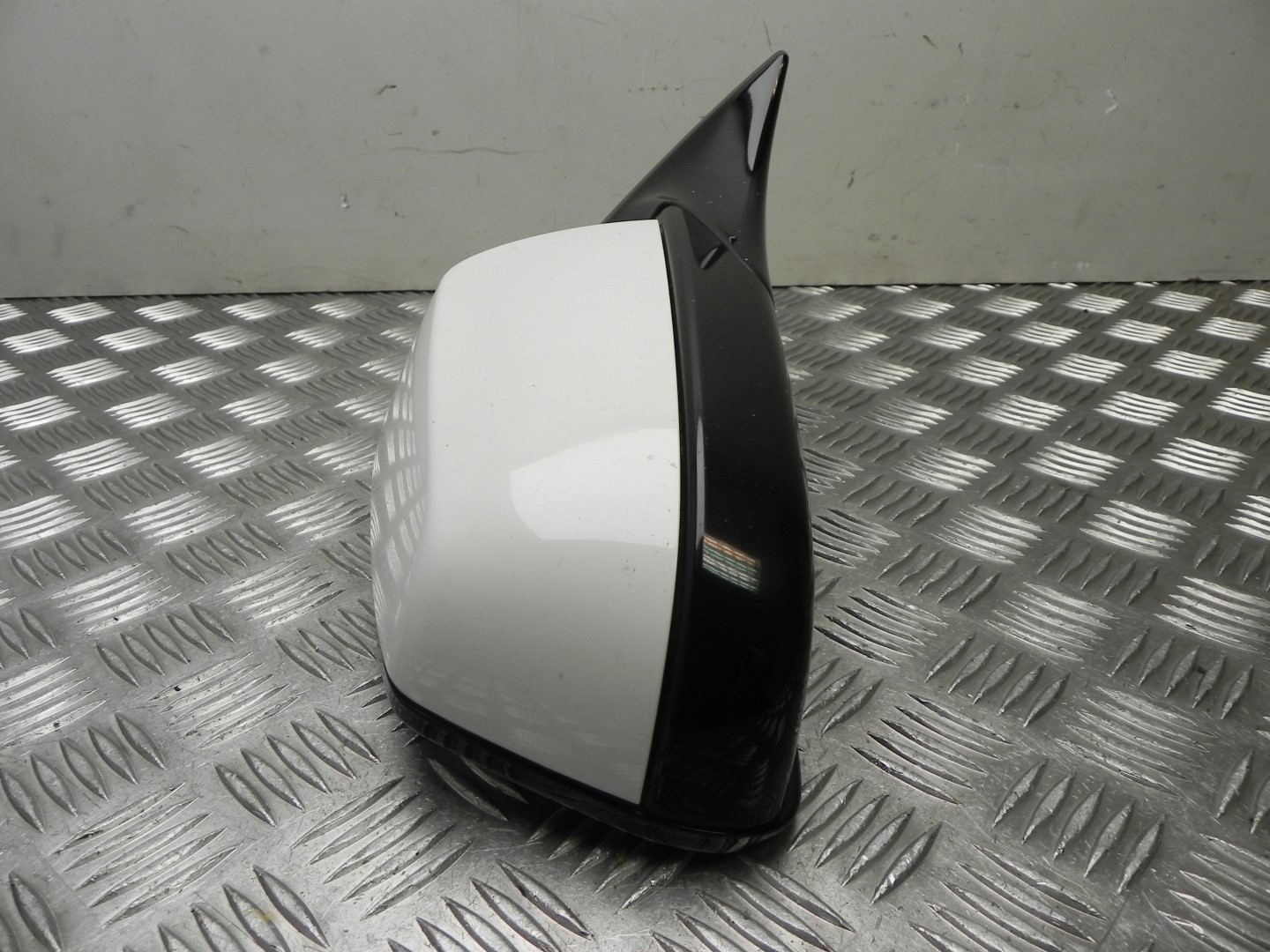 BMW 6 Series F06/F12/F13 (2010-2018) Right Side Wing Mirror F0154104U6680, 7227767, A046412 23430617