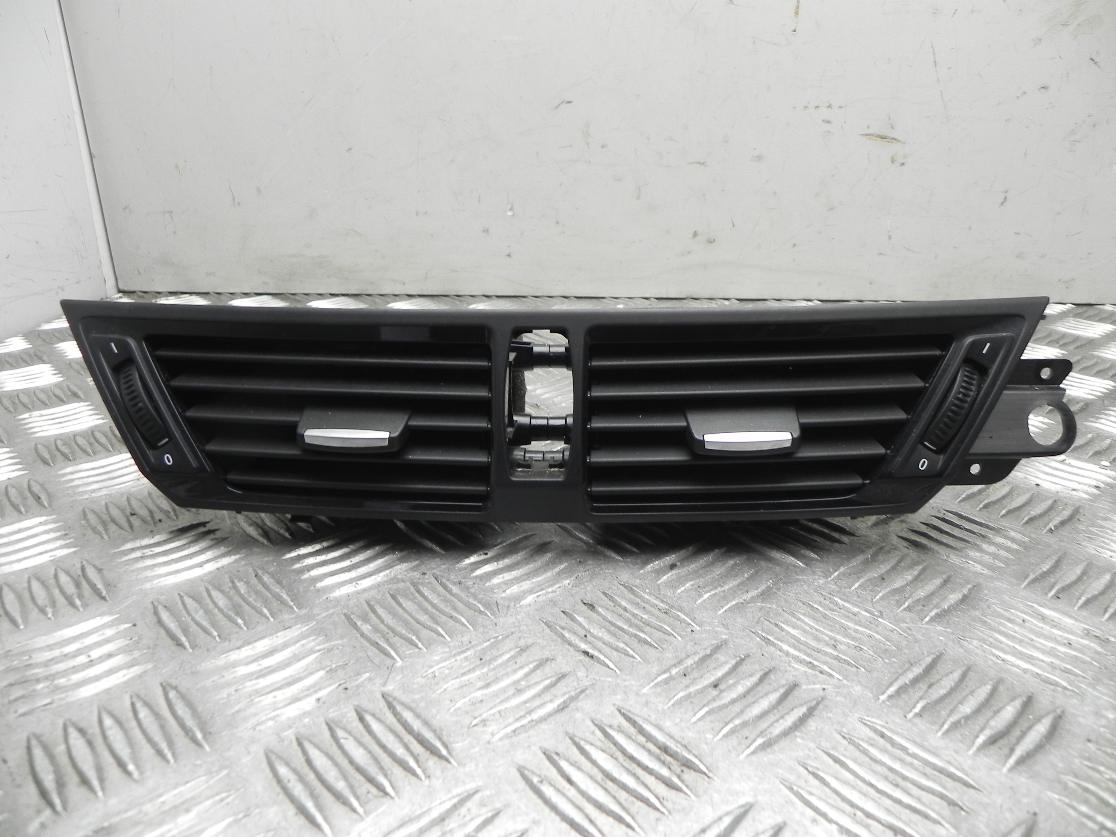 BMW X1 E84 (2009-2015) Panelės ortakiai 9258354 23473499