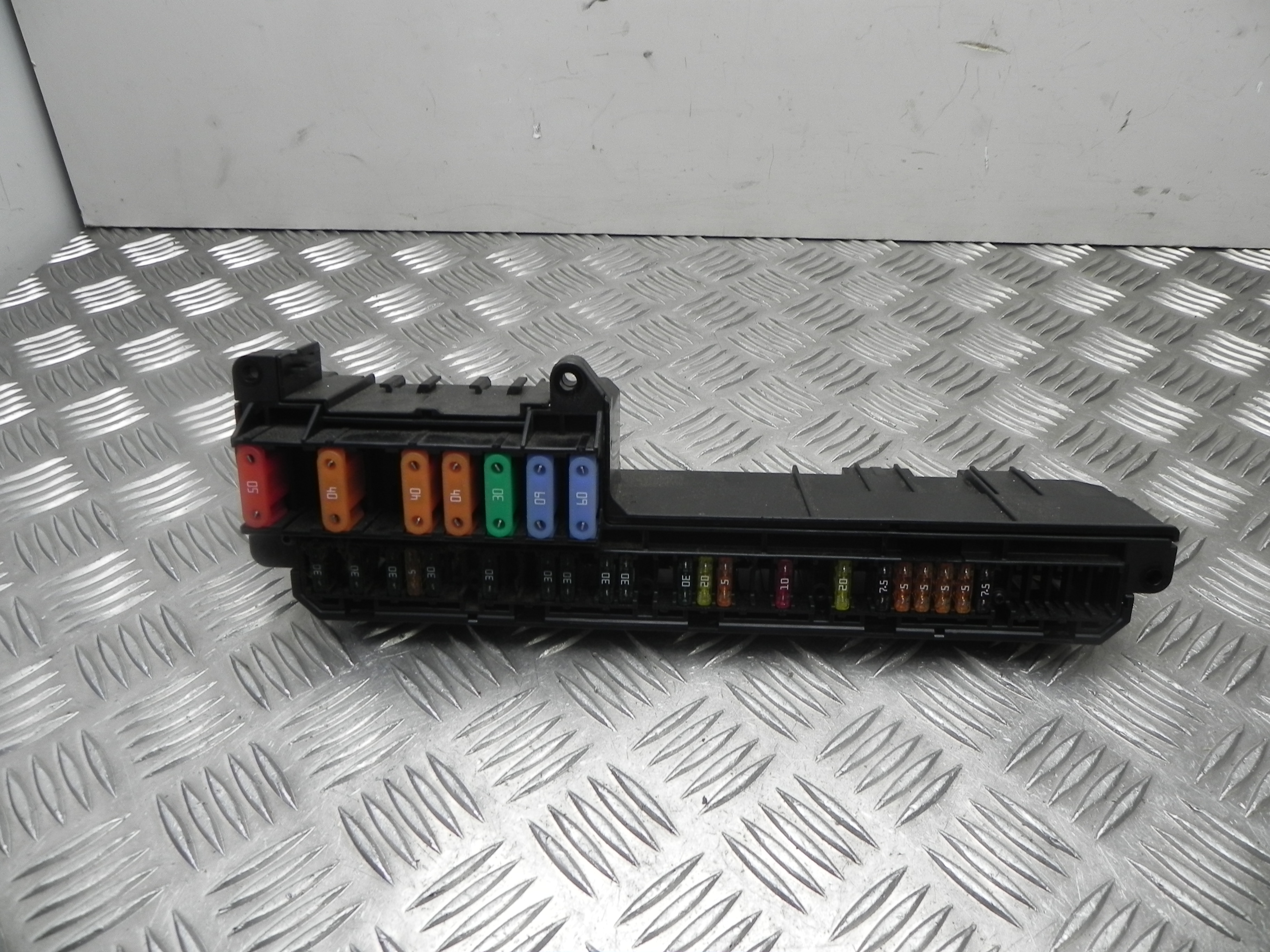 BMW 5 Series E60/E61 (2003-2010) Fuse box 6957330 23187217