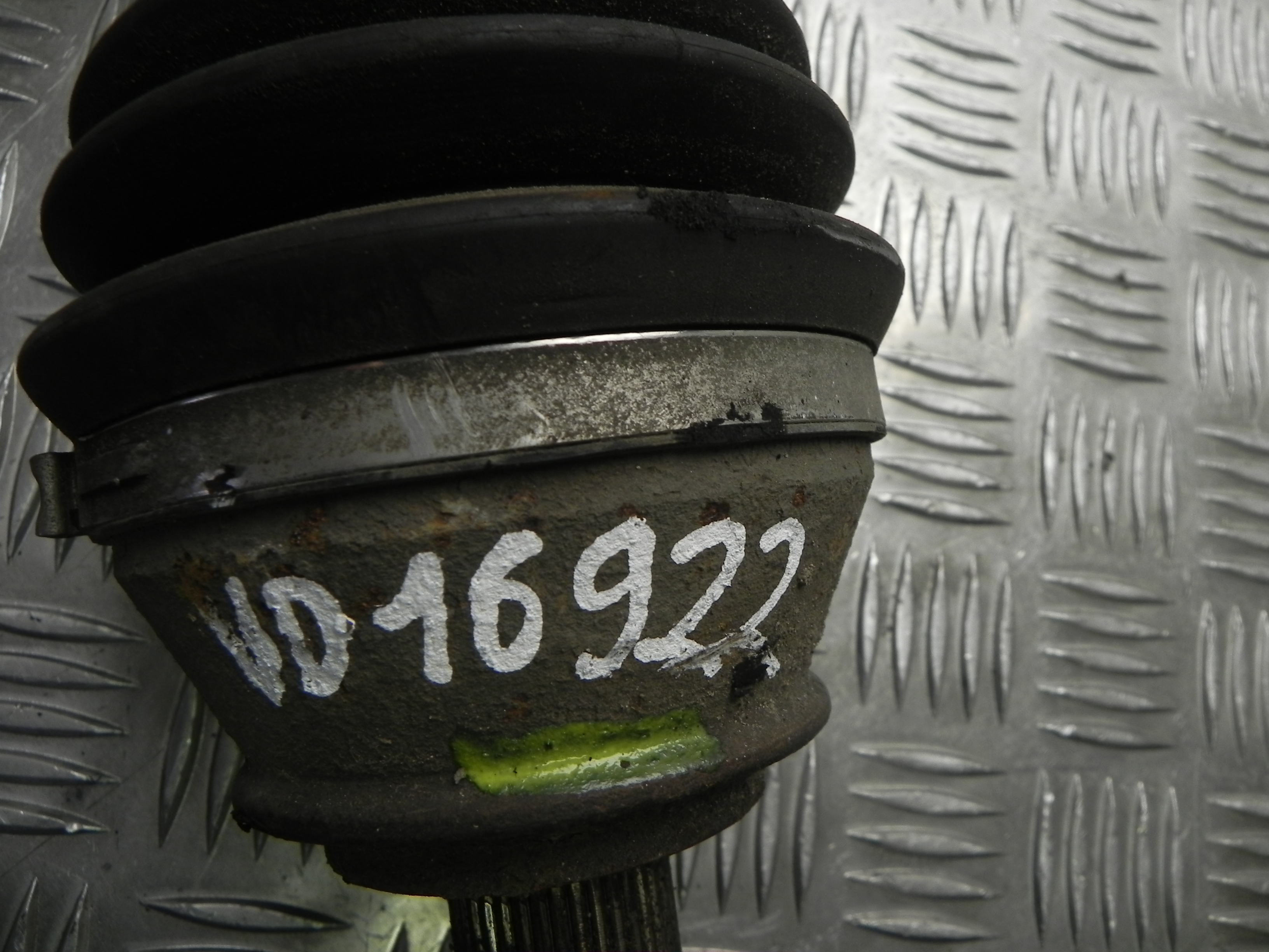 AUDI A6 C6/4F (2004-2011) Полуось передняя правая 4F0407272J 23426111