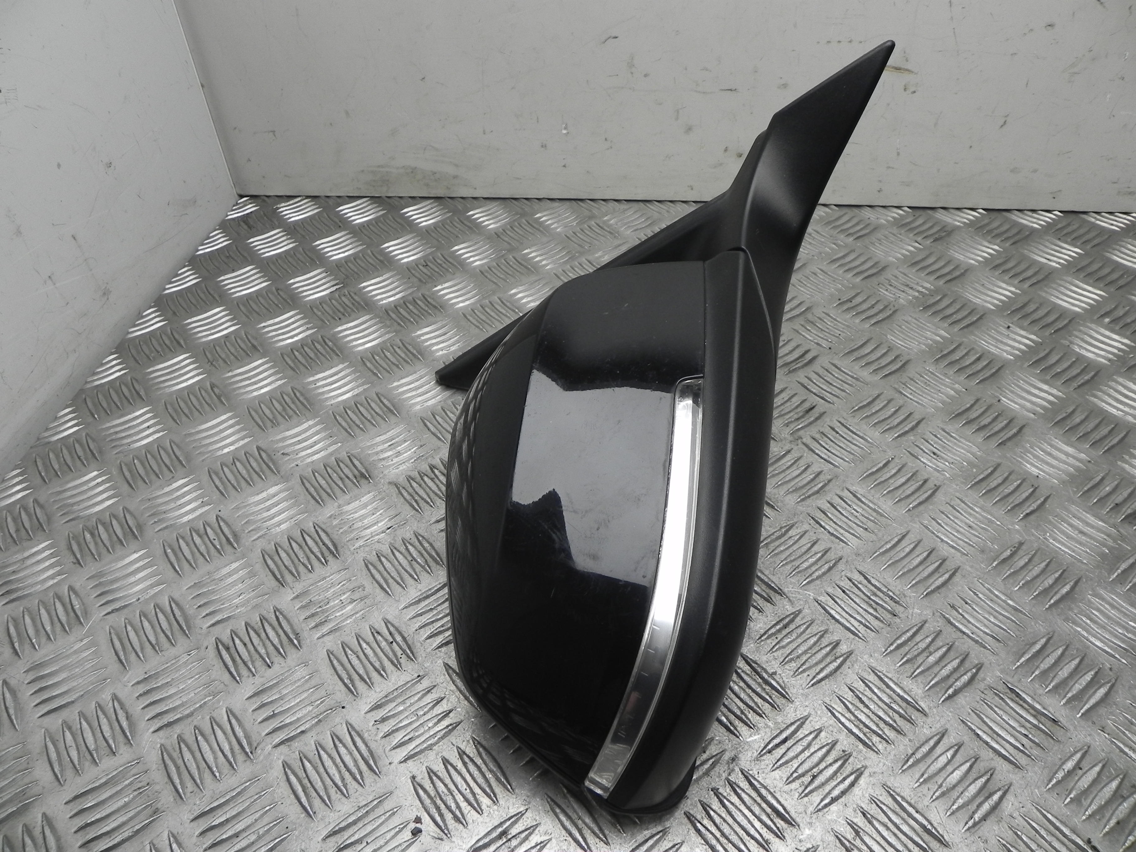 BMW 2 Series F22/F23 (2013-2020) Right Side Wing Mirror 20205002 23459963