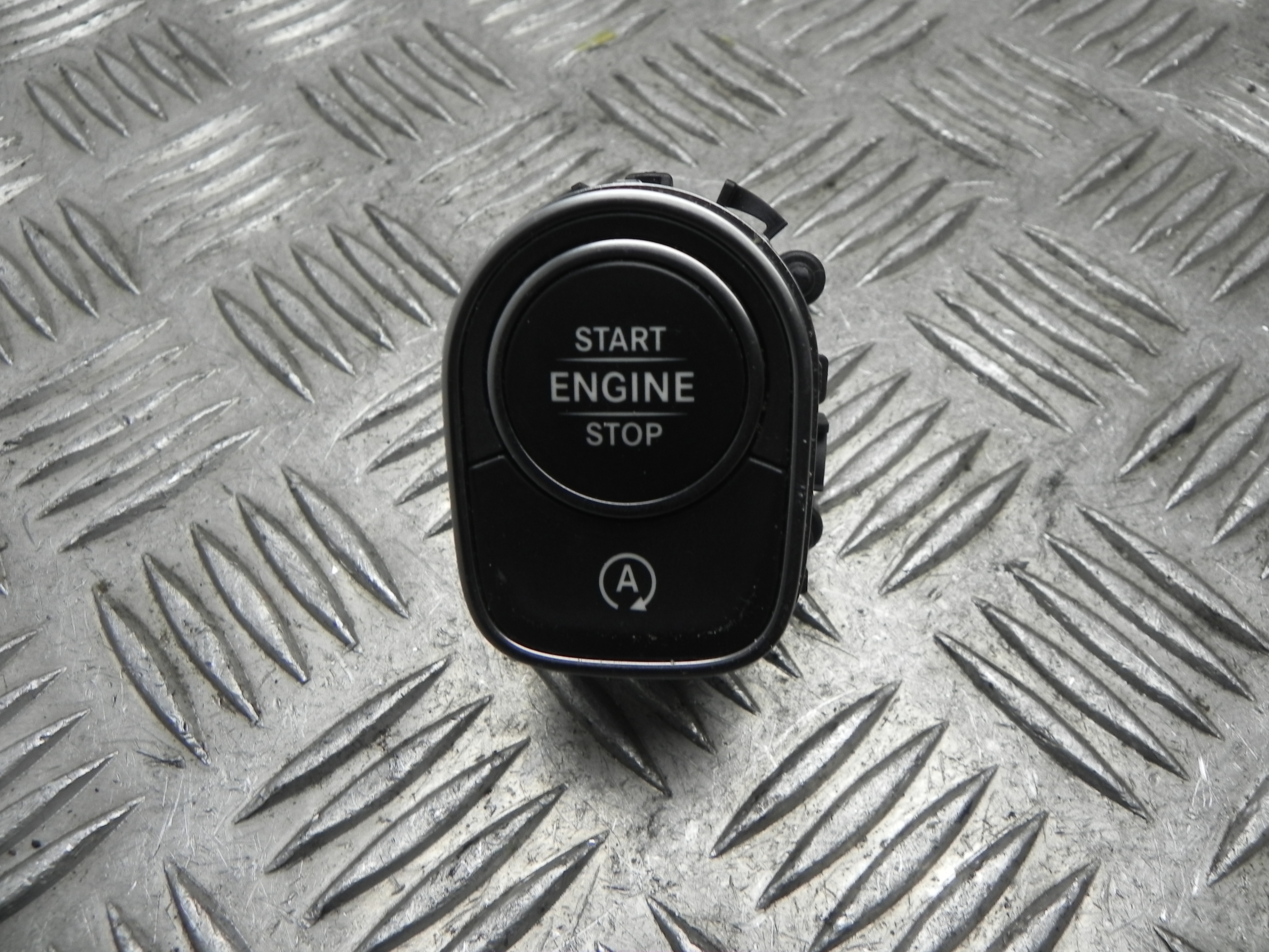 MERCEDES-BENZ Sprinter Užvedimo mygtukas (start/stop) A1779051001 23460040