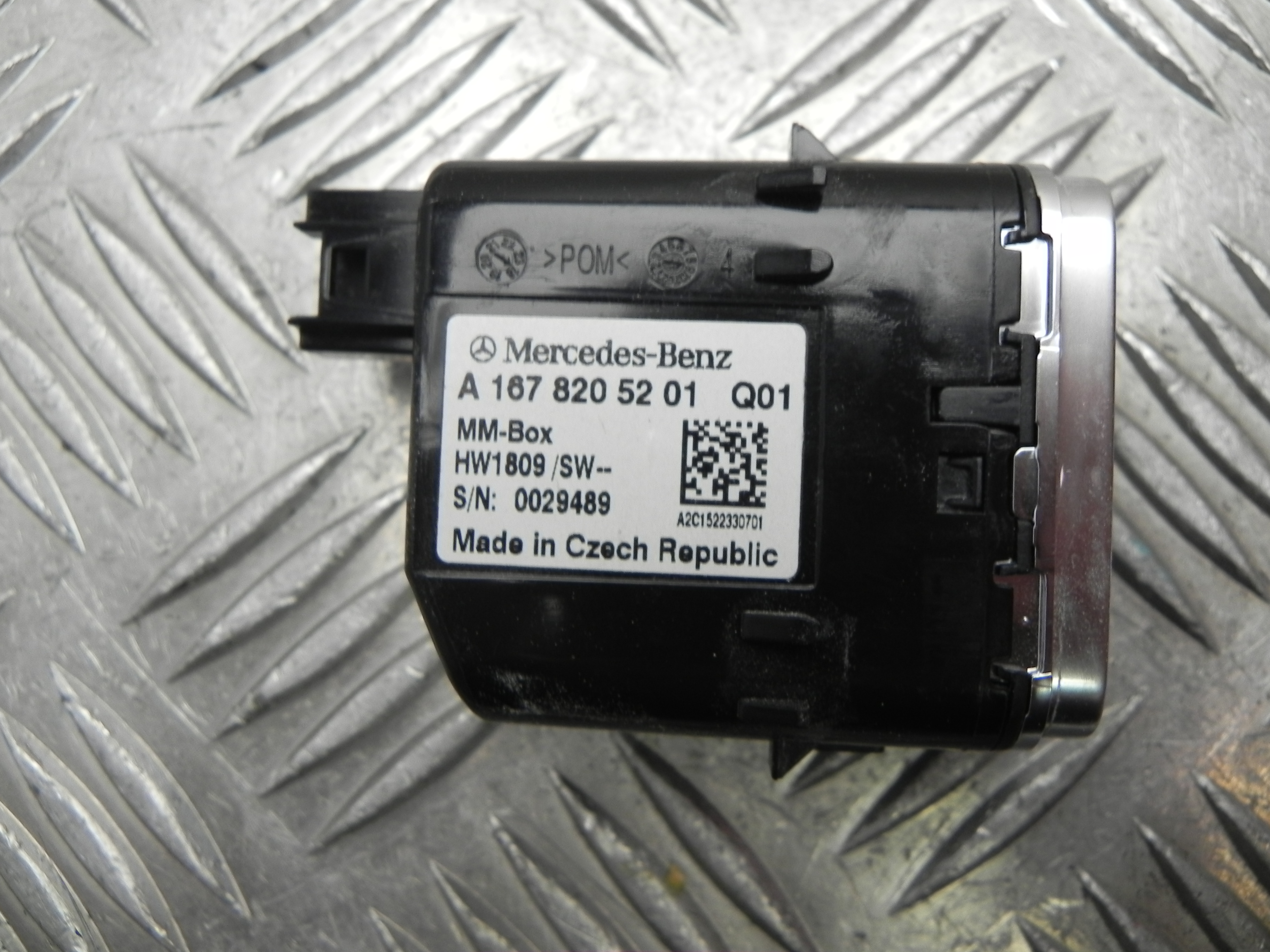 MERCEDES-BENZ GLE W167 (2019-2024) Additional Music Player Connectors A1678205201 23431329